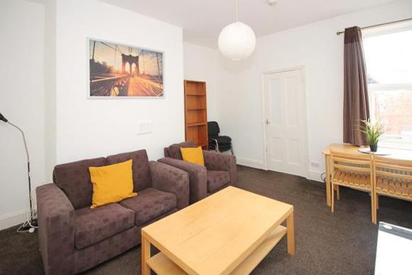 3 bed flat to rent in Ashleigh Grove, Jesmond - Property Image 1