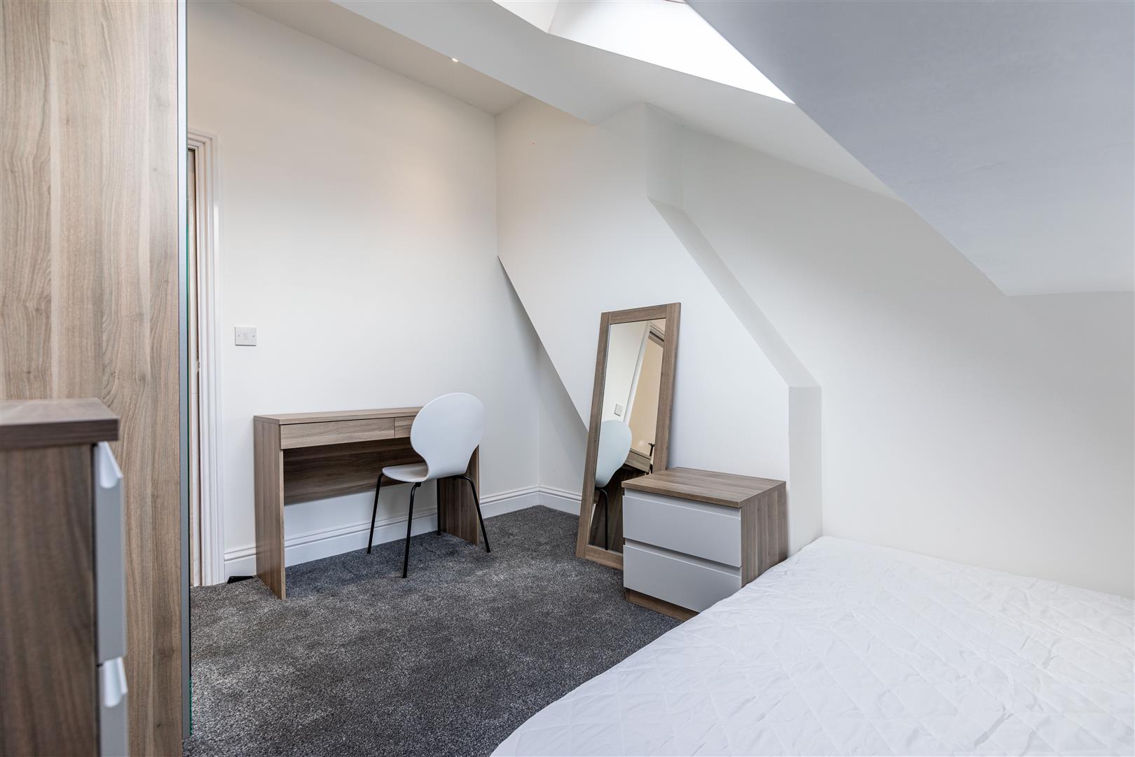 6 bed maisonette to rent in Tavistock Road, Jesmond  - Property Image 15