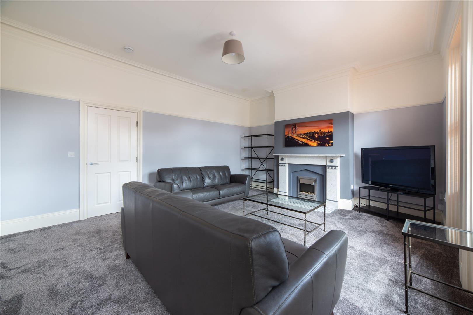 4 bed terraced house to rent in Manor House Road, Jesmond - Property Image 1