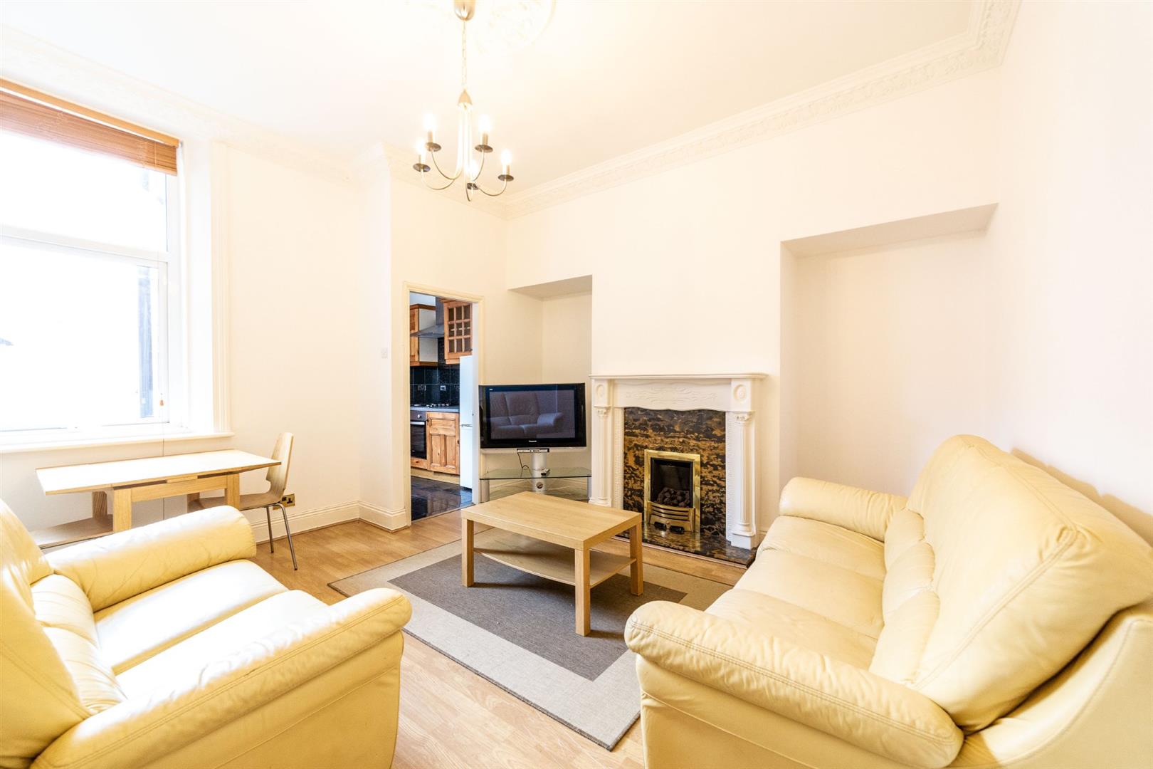 2 bed flat to rent in Cavendish Road, Newcastle Upon Tyne - Property Image 1