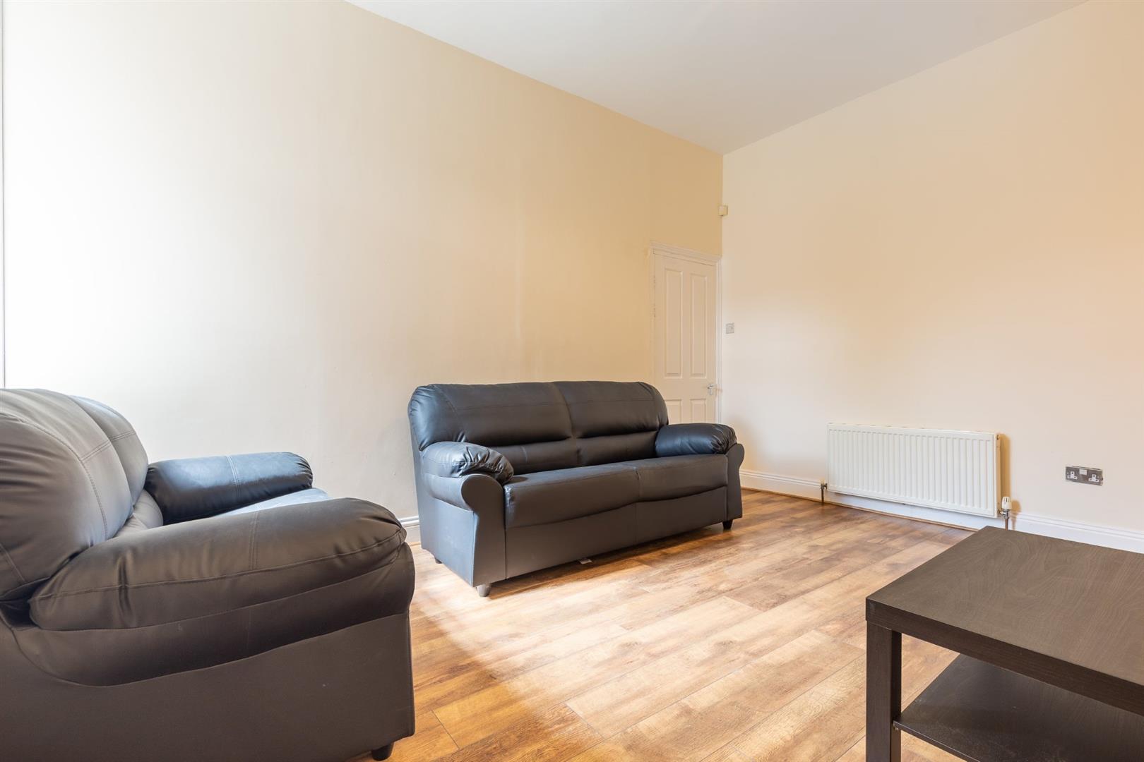 2 bed flat to rent in Simonside Terrace, Heaton 9