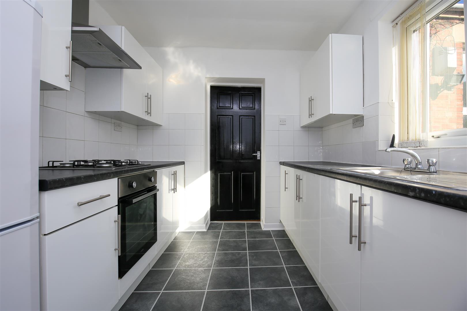 2 bed maisonette to rent in Dilston Road, Arthurs Hill, NE4