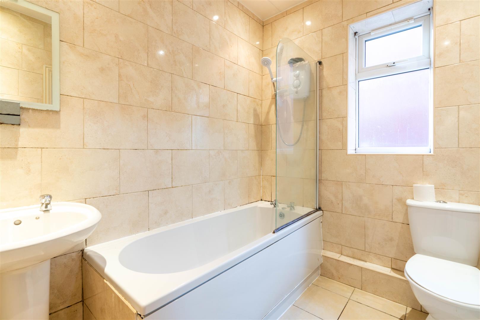 2 bed flat to rent in Addycombe Terrace, Heaton  - Property Image 3