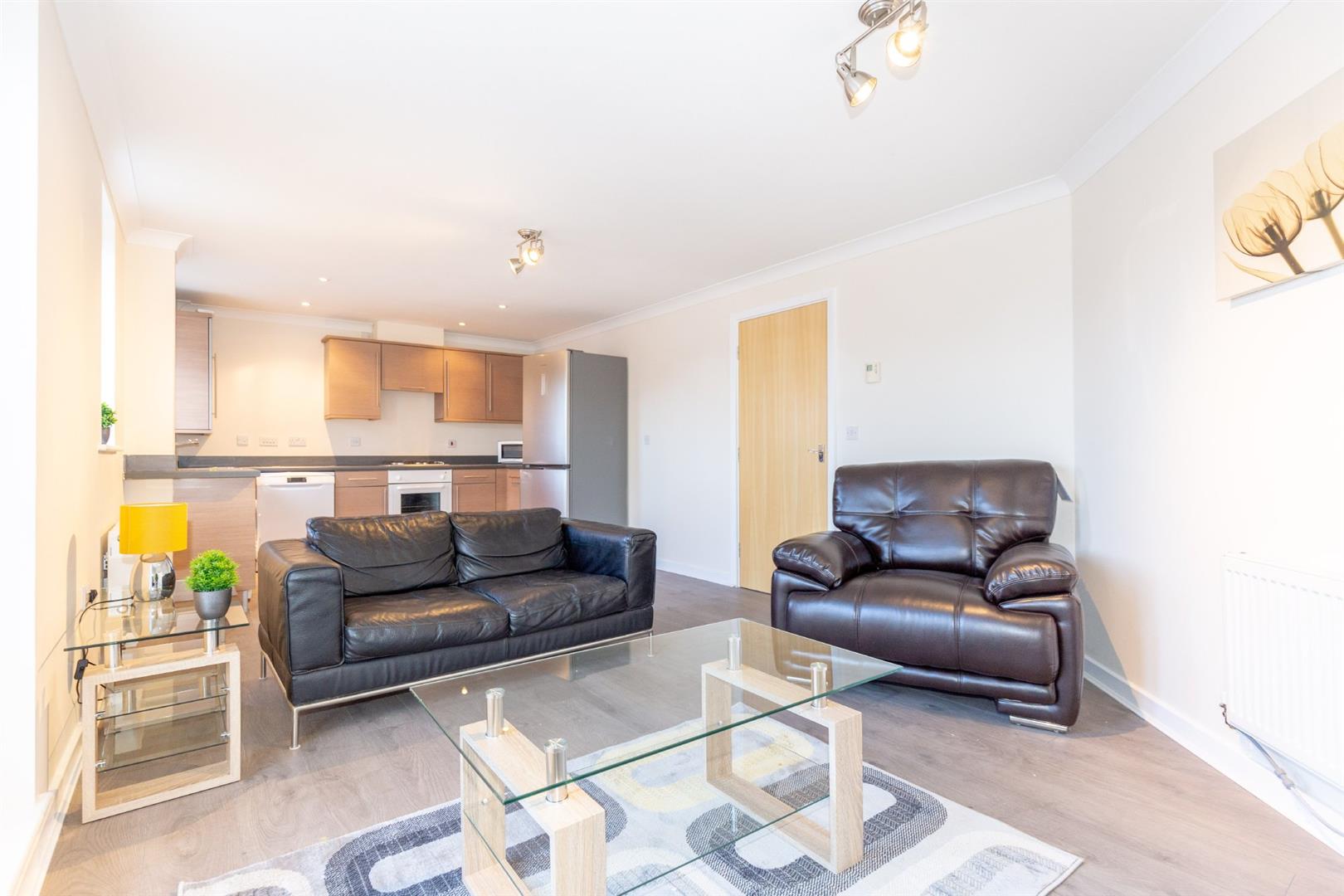 2 bed apartment to rent in Chillingham Road, Heaton, NE6 
