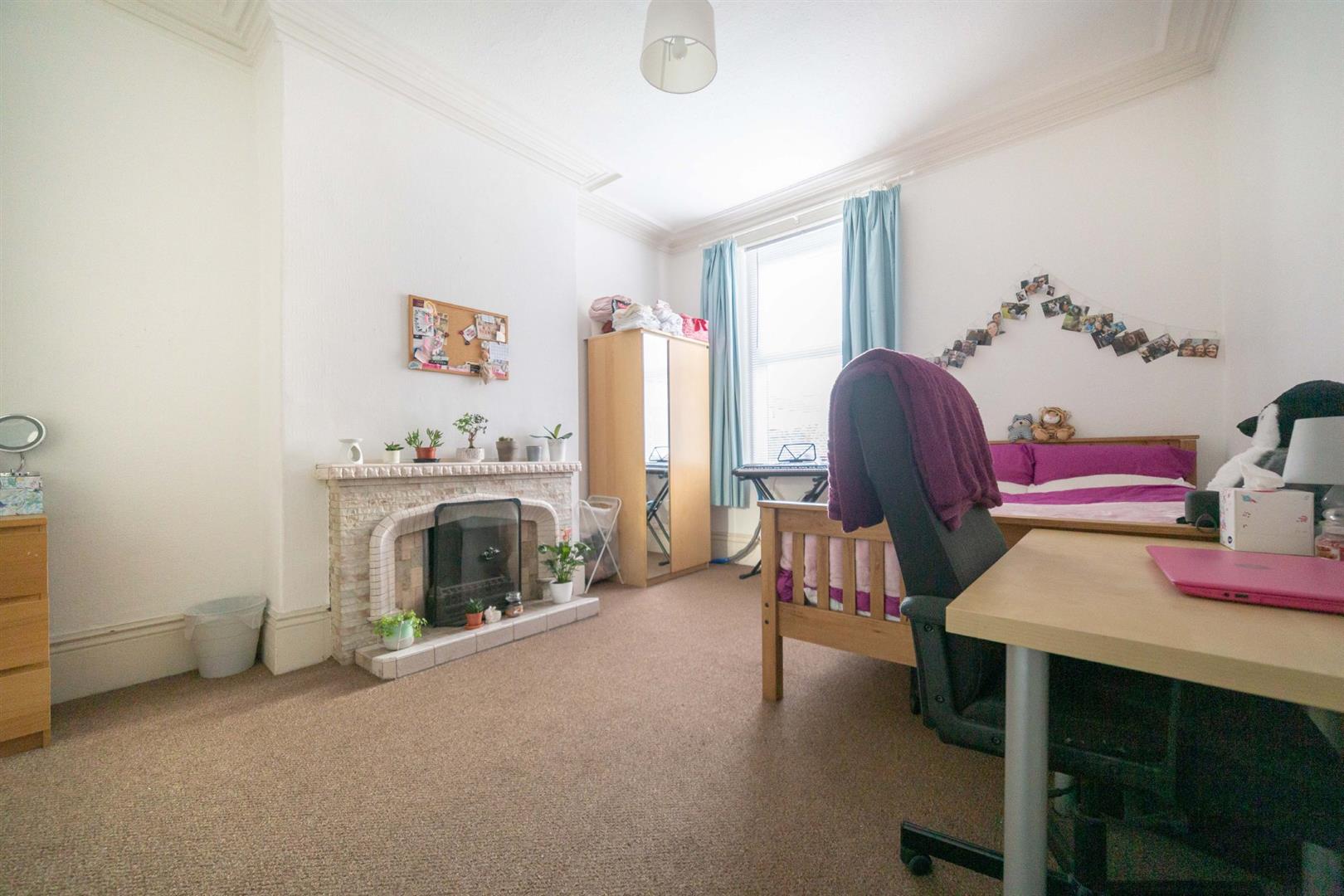 4 bed terraced house to rent in Rothbury Terrace, Newcastle Upon Tyne  - Property Image 7