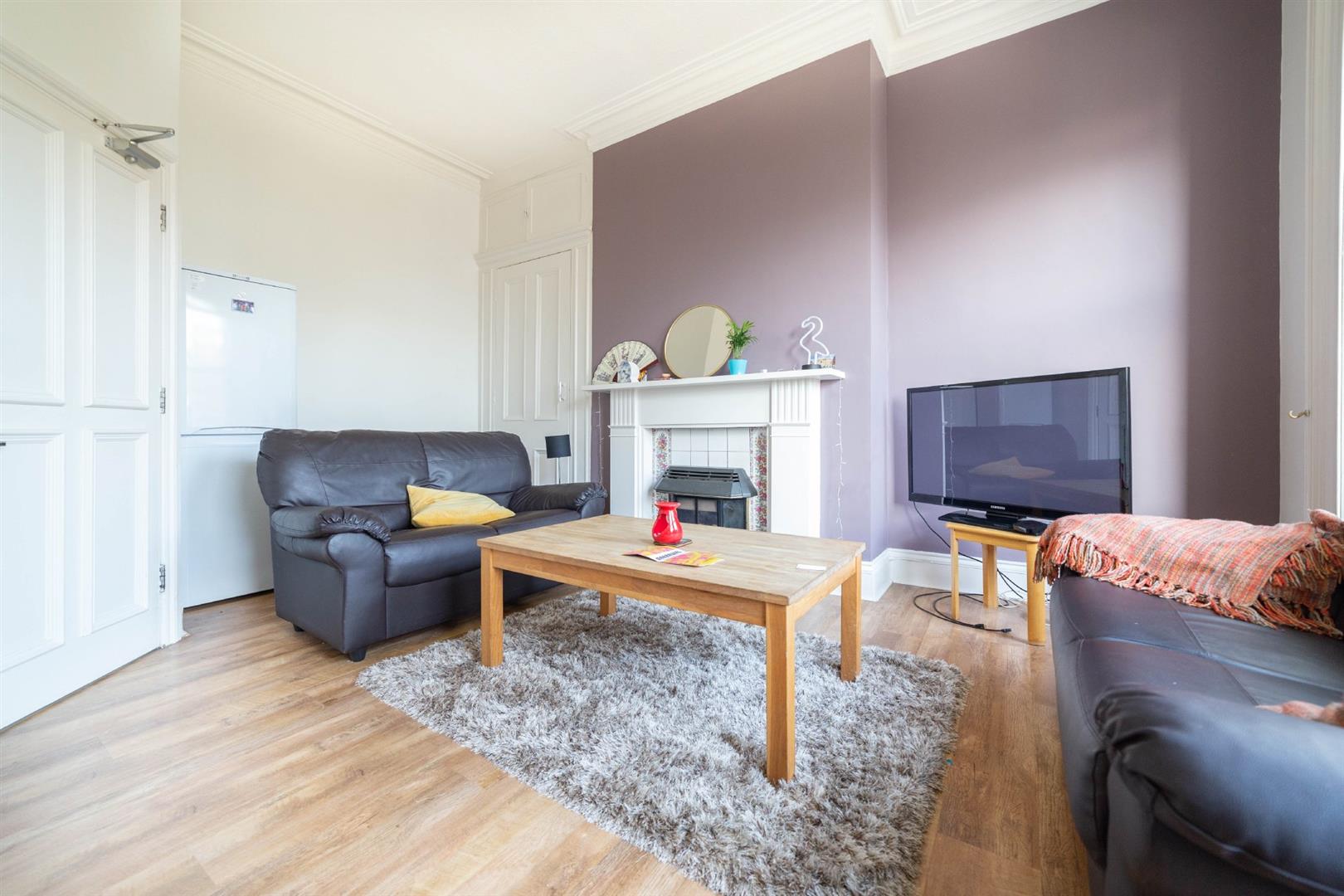 2 bed apartment to rent in Grosvenor Place, Newcastle Upon Tyne - Property Image 1