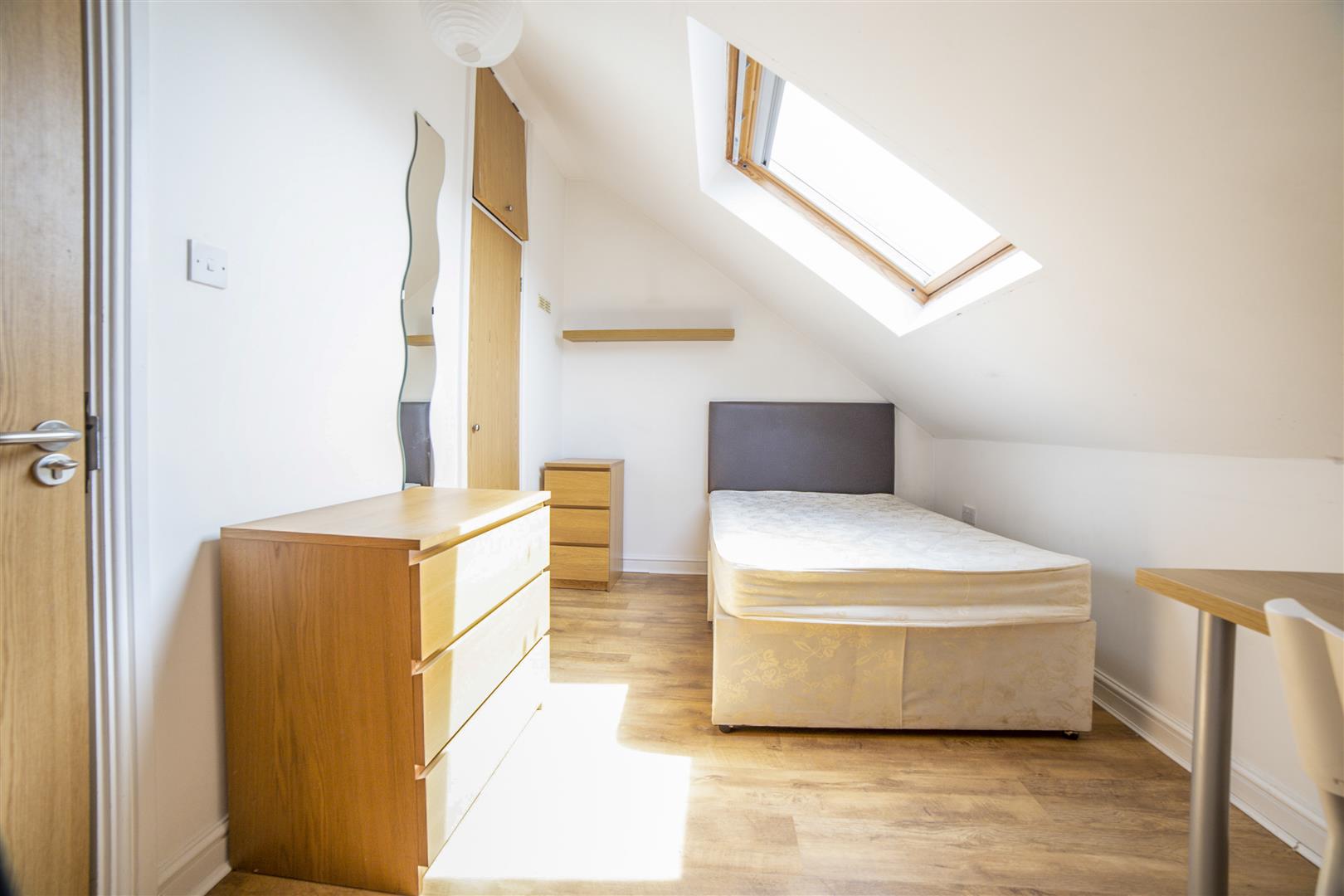 6 bed maisonette to rent in Grosvenor Road, Jesmond  - Property Image 20