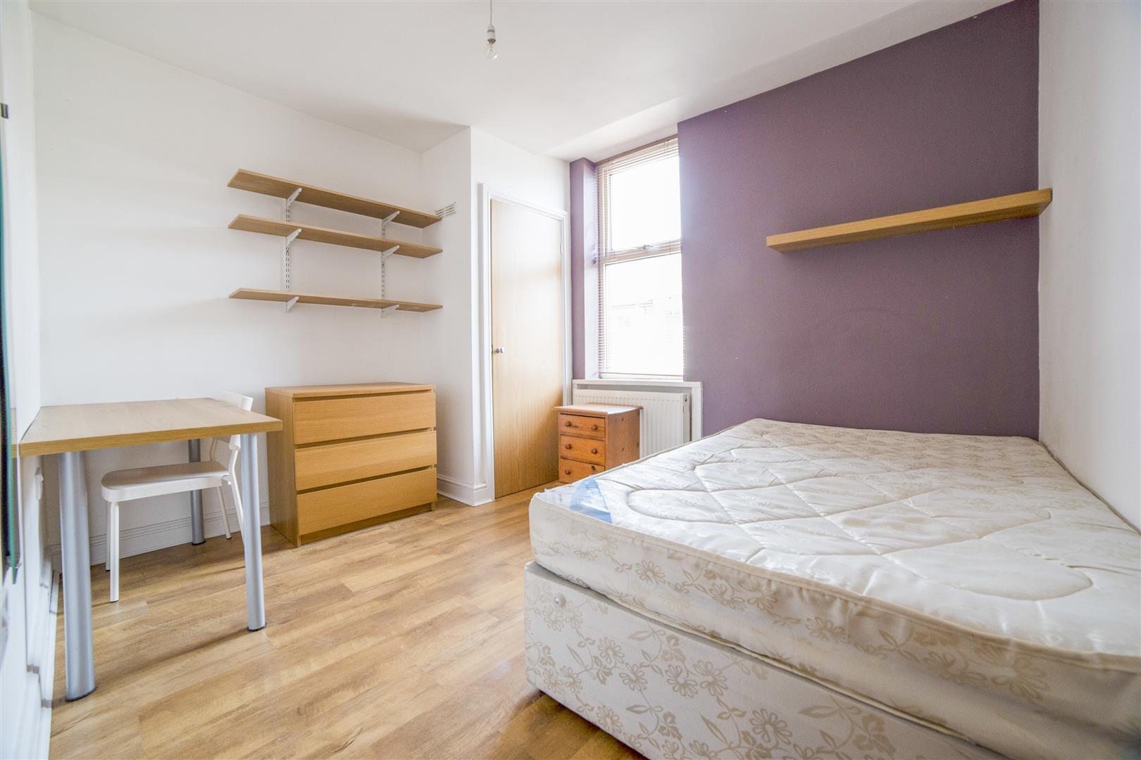 6 bed maisonette to rent in Grosvenor Road, Jesmond 5