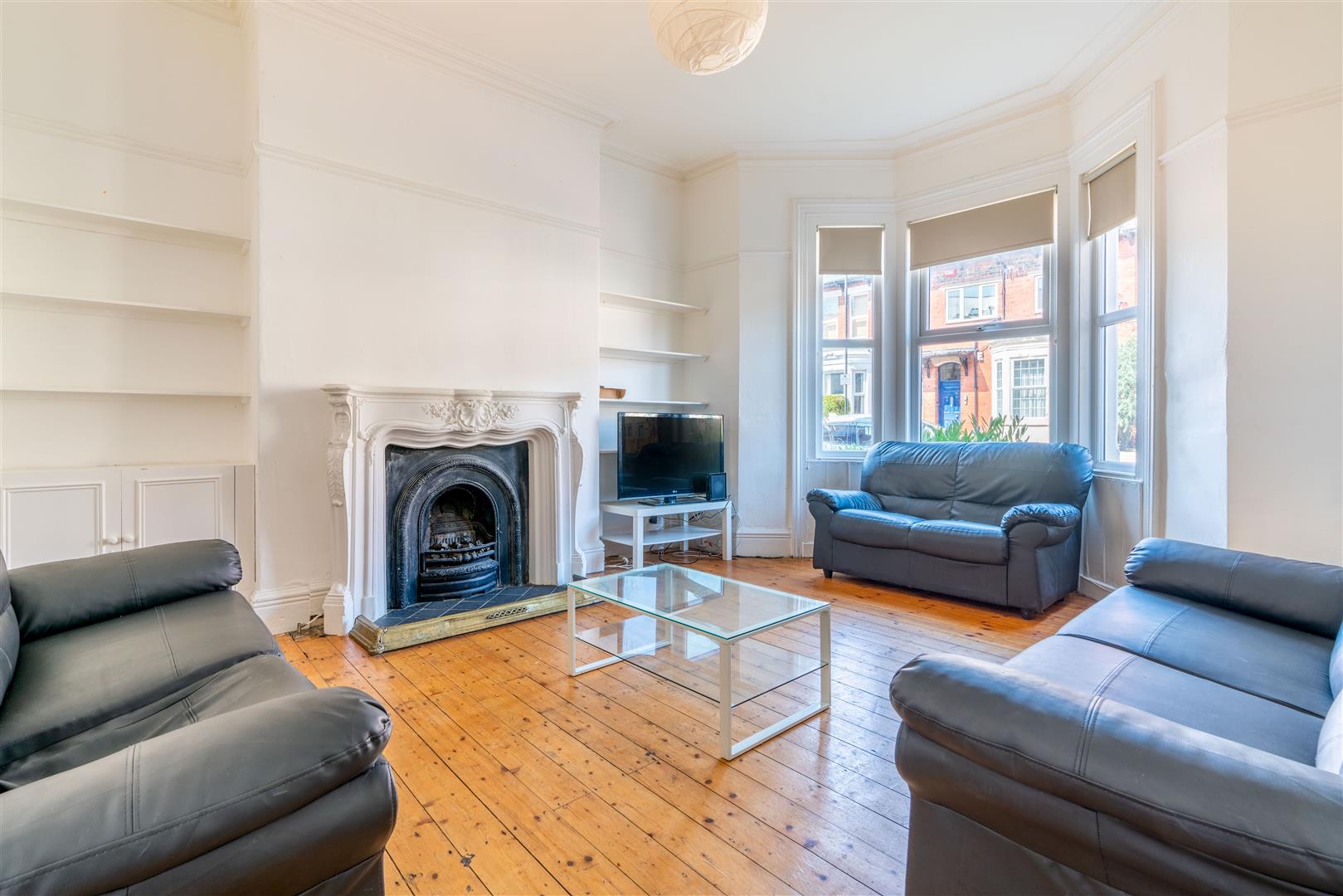7 bed terraced house to rent in Cavendish Place, Jesmond  - Property Image 1