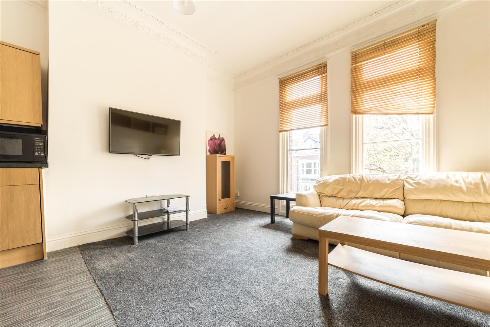 5 bed apartment to rent in North Bank, Jesmond, NE2 