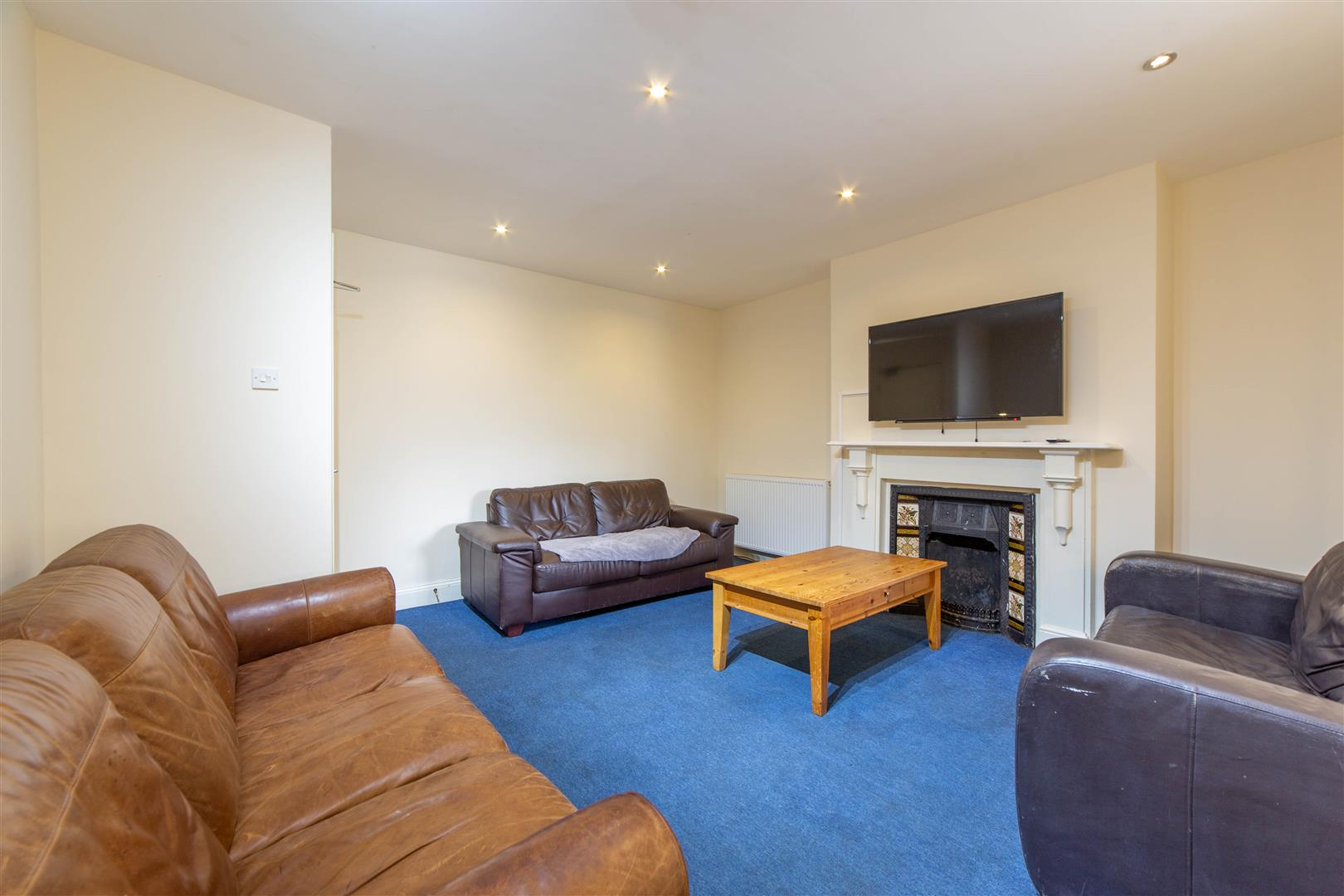 7 bed terraced house to rent in Jesmond Vale Terrace, Newcastle Upon Tyne  - Property Image 1