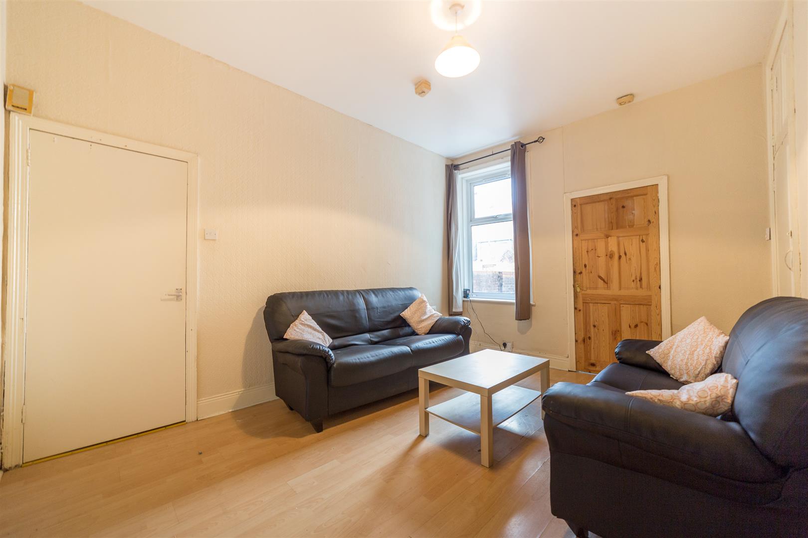 2 bed flat to rent in Simonside Terrace, Heaton 5