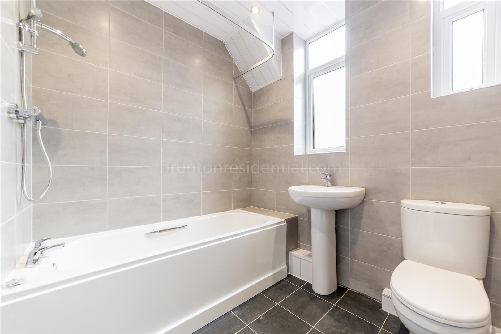 4 bed flat to rent in Coast Road, Heaton  - Property Image 5