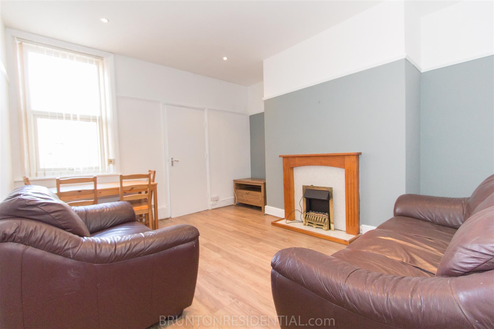 4 bed maisonette to rent in Trewhitt Road, Newcastle Upon Tyne  - Property Image 1