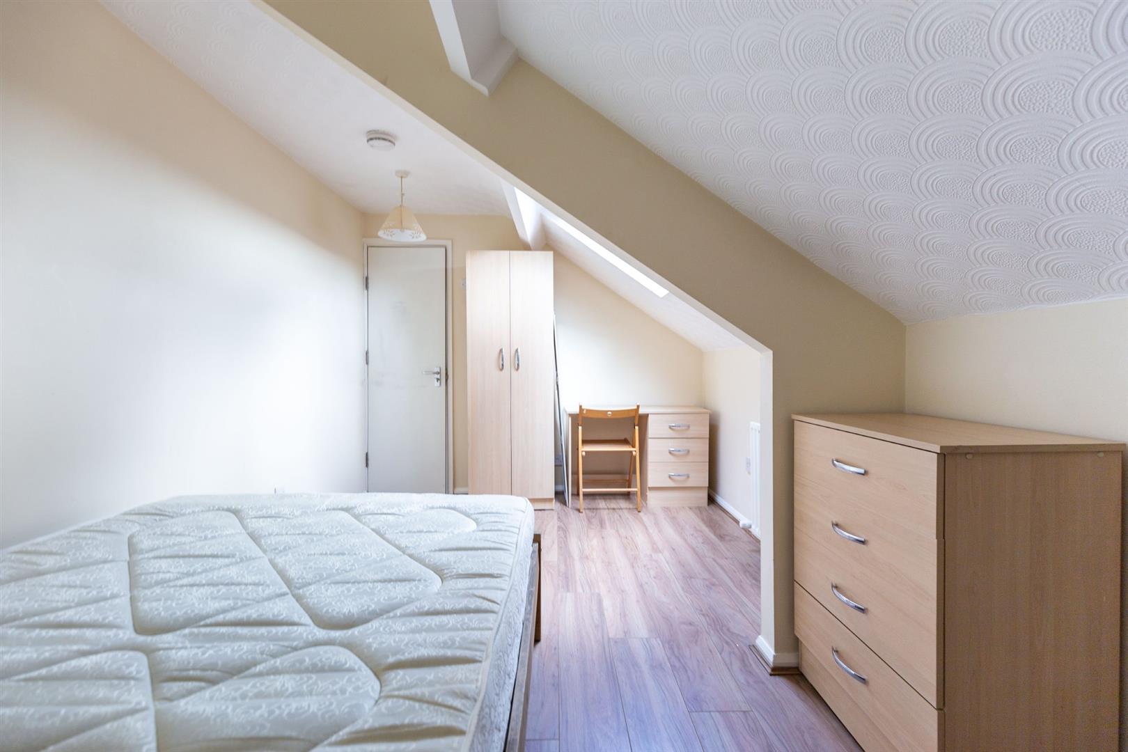 5 bed maisonette to rent in Warton Terrace, Heaton 15