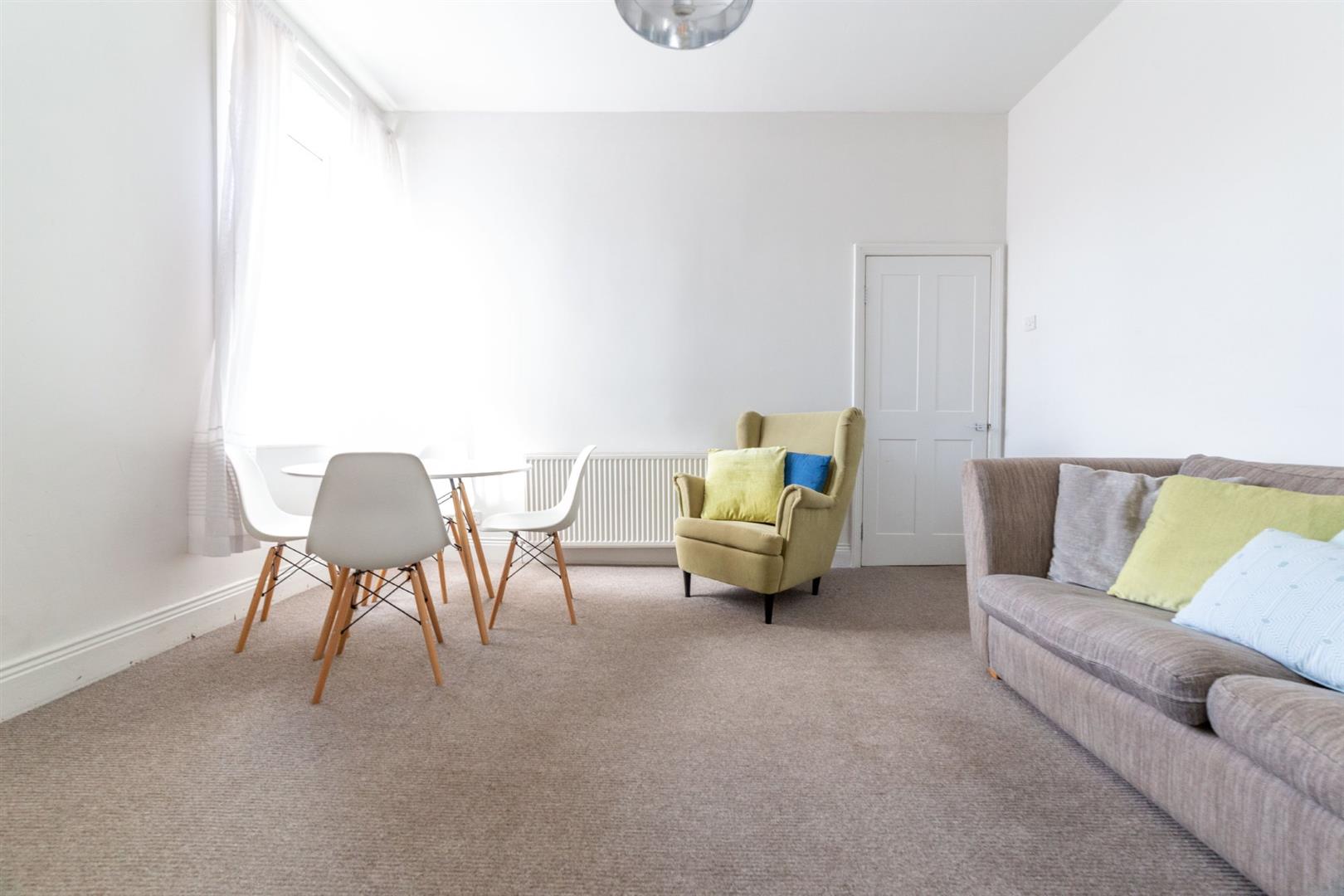 3 bed flat to rent in Whitefield Terrace, Heaton  - Property Image 8
