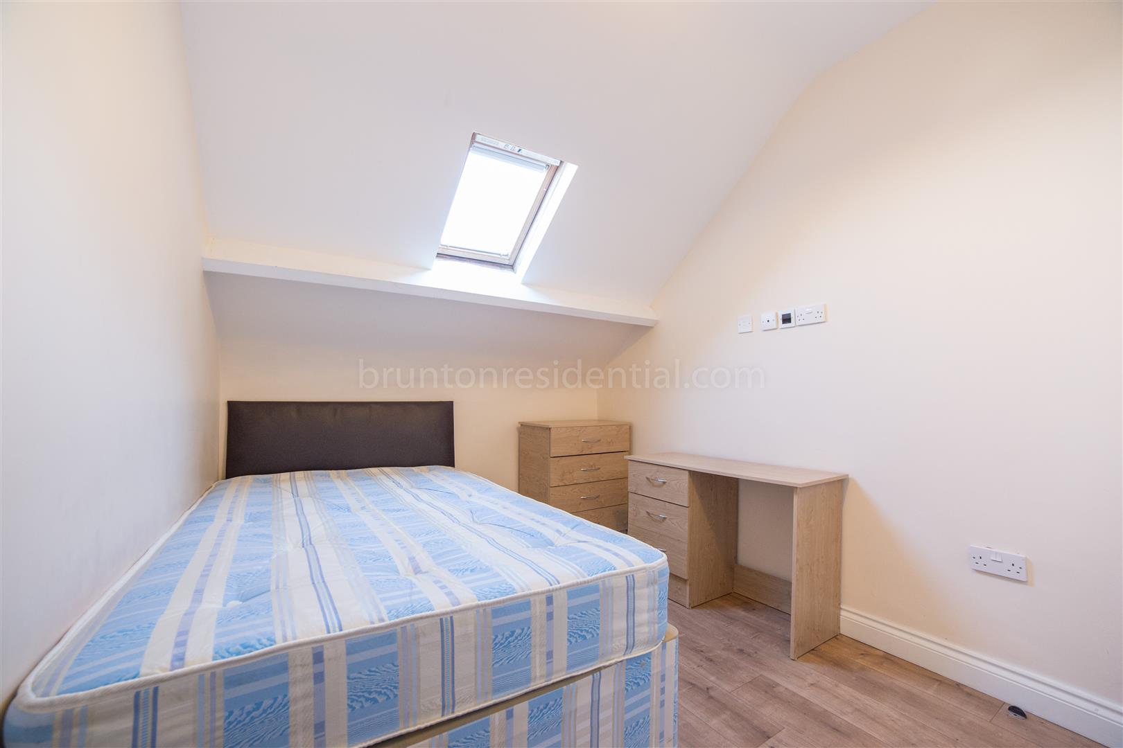 4 bed maisonette to rent in Chillingham Road, Newcastle Upon Tyne  - Property Image 13