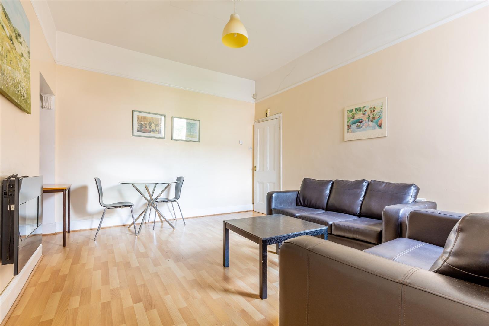 2 bed flat to rent in Glenthorn Road, Jesmond  - Property Image 1