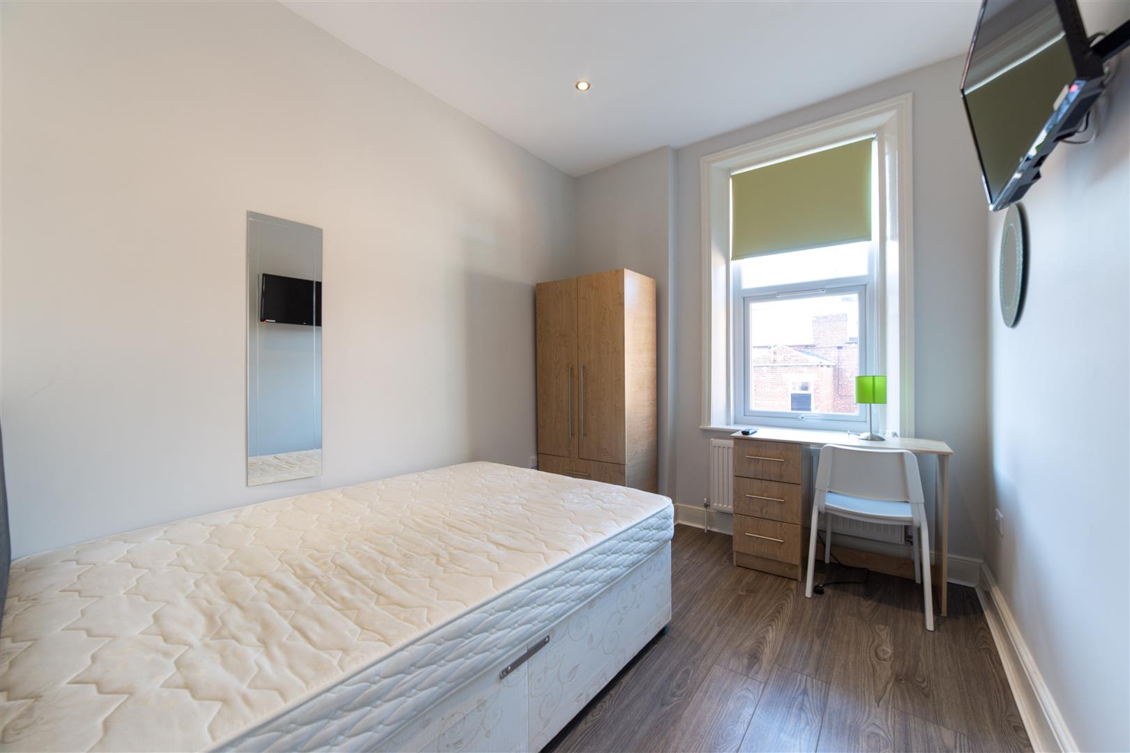 3 bed flat to rent in Hazelwood Avenue, Jesmond 6