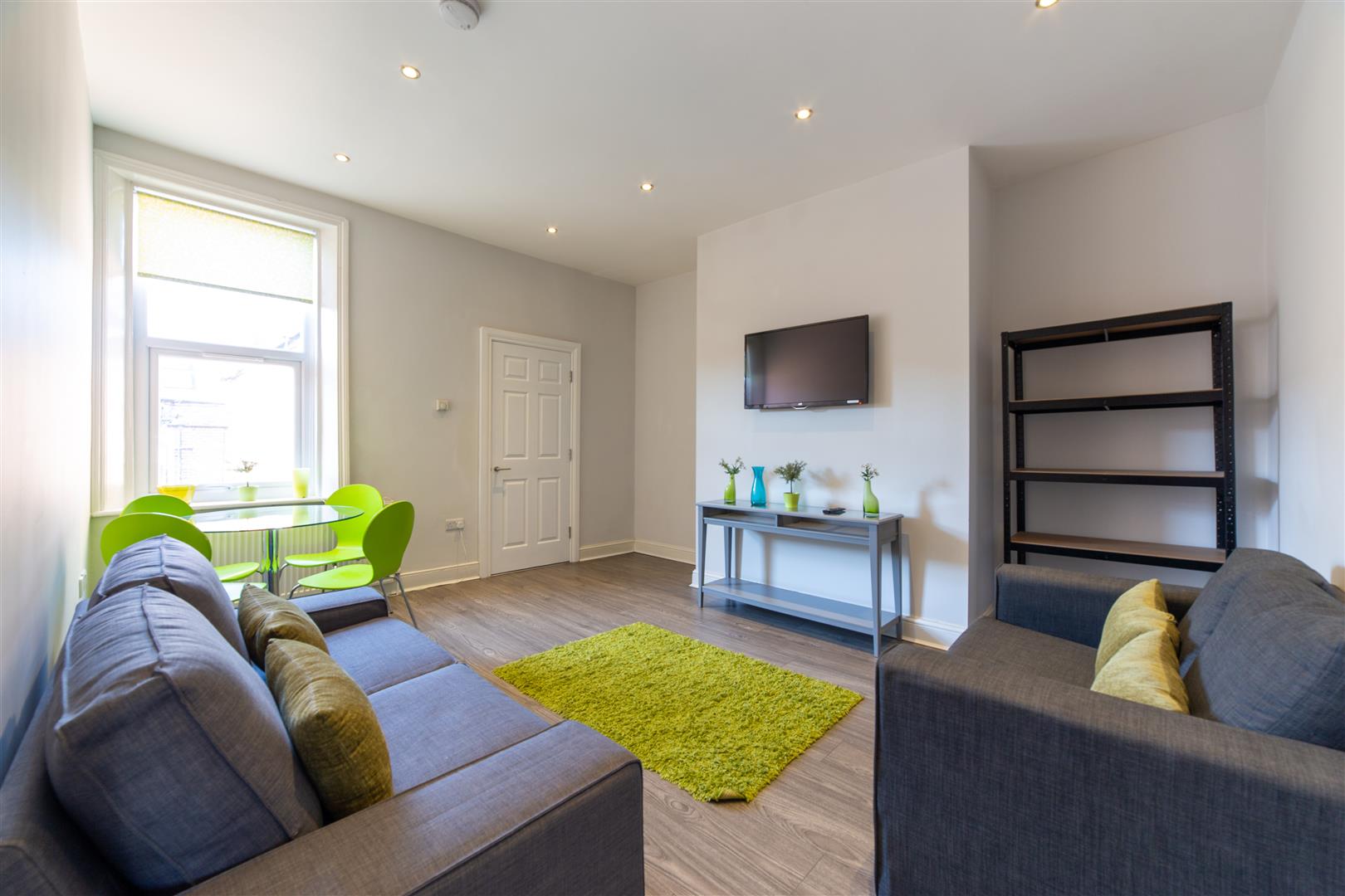 3 bed flat to rent in Hazelwood Avenue, Jesmond  - Property Image 1