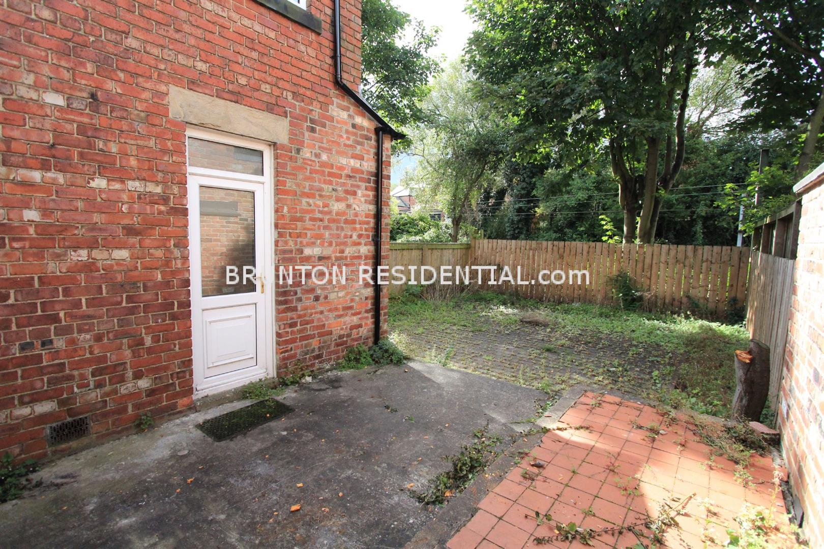 6 bed semi-detached house to rent in Osborne Road, Jesmond  - Property Image 17