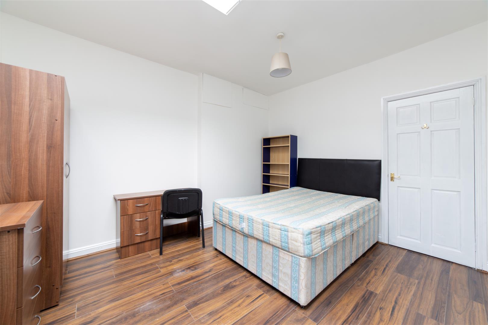 4 bed flat to rent in Holly Avenue, Jesmond  - Property Image 8