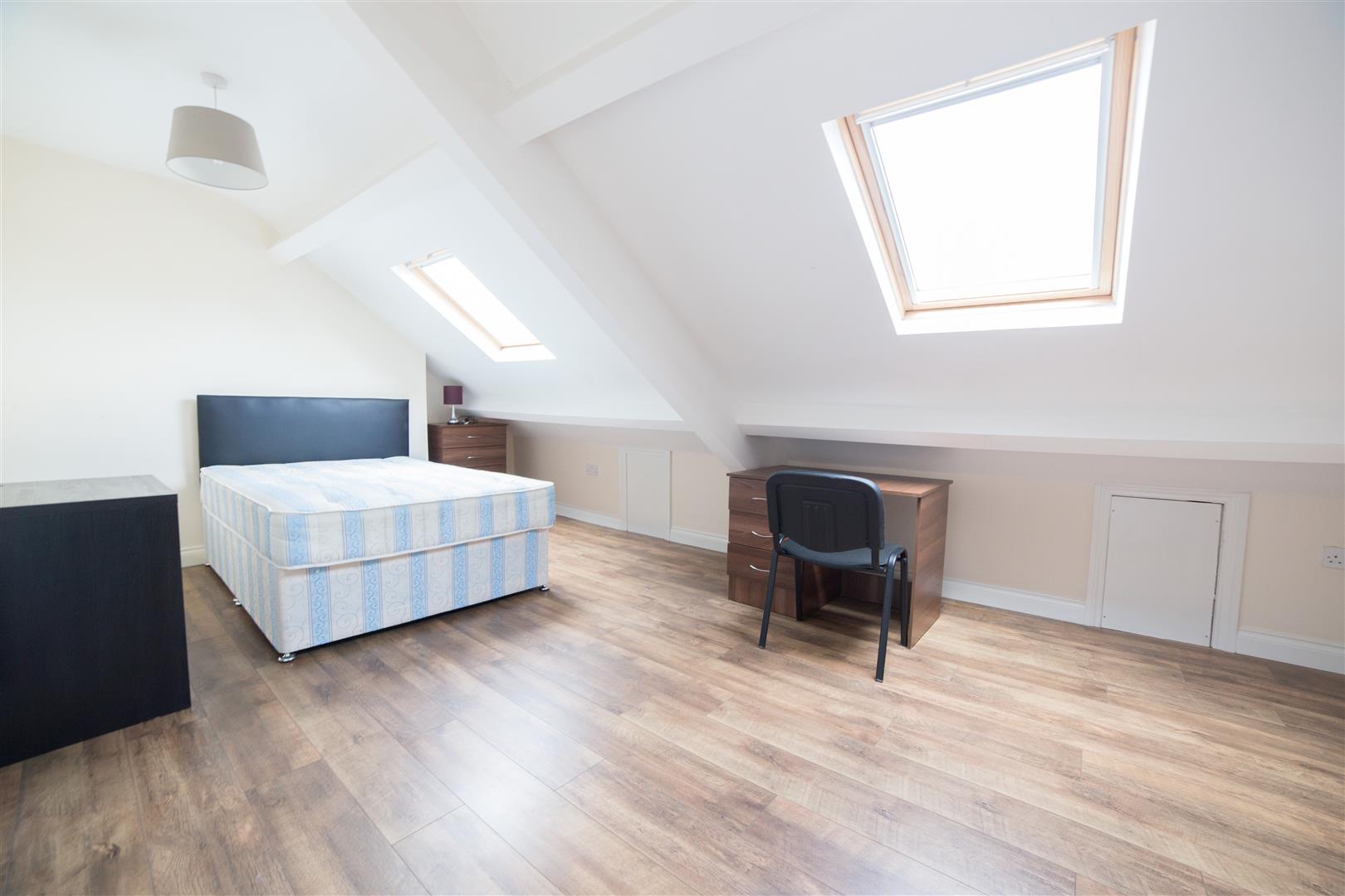 4 bed maisonette to rent in Holly Avenue, Jesmond  - Property Image 15