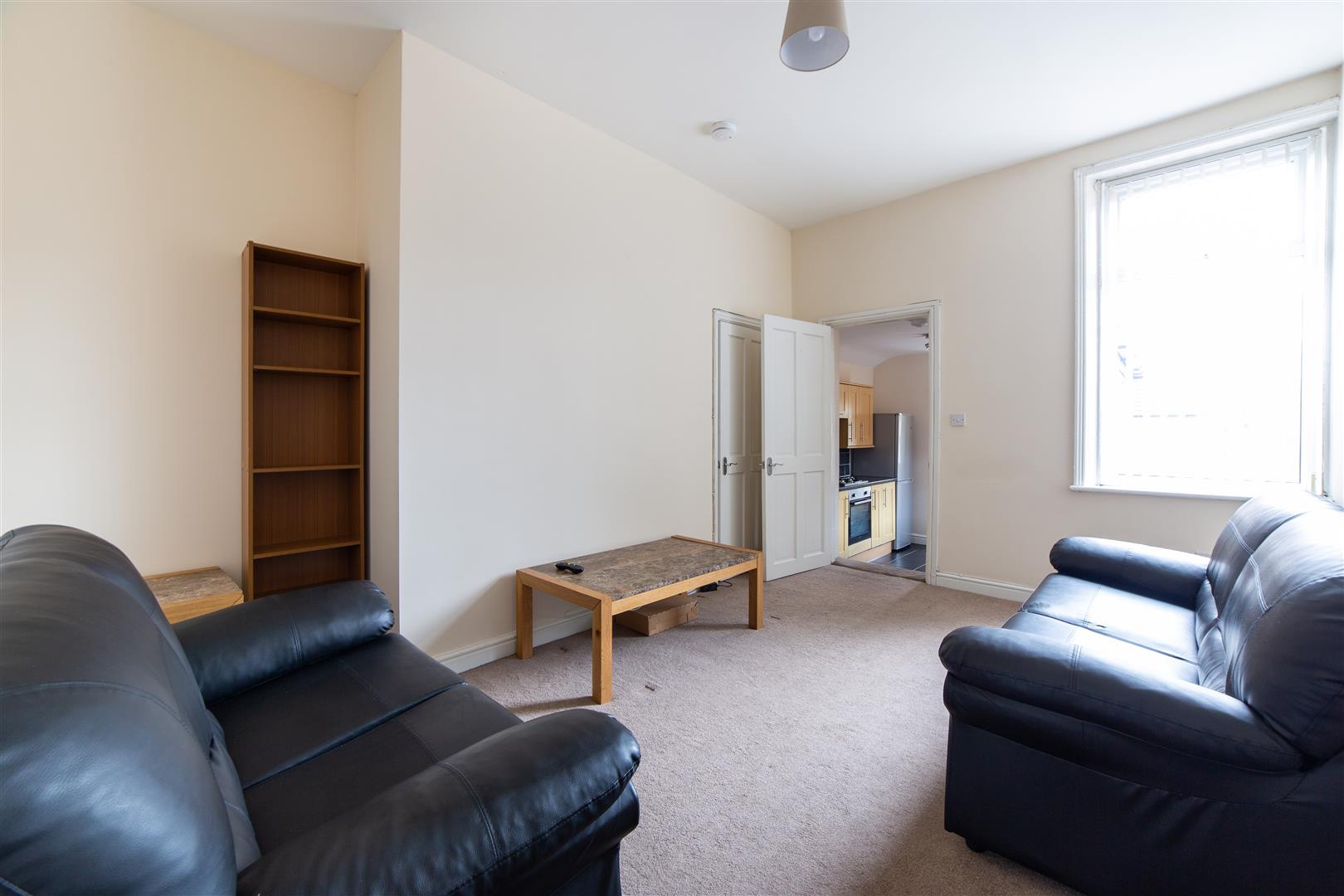 4 bed maisonette to rent in Simonside Terrace, Heaton  - Property Image 2
