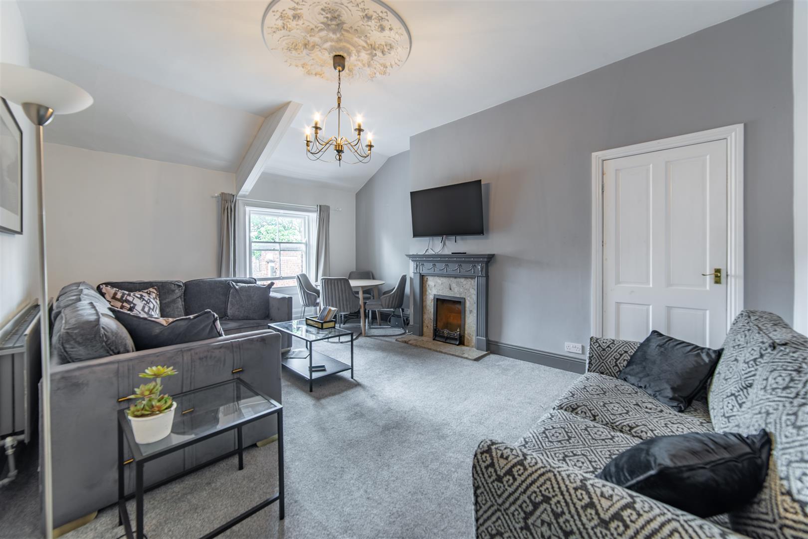 2 bed flat to rent in Haldane Terrace, Newcastle Upon Tyne - Property Image 1