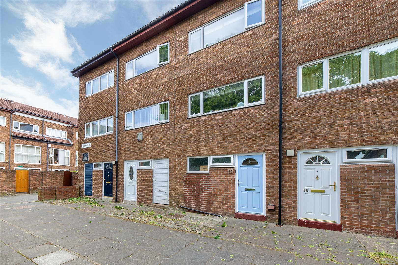 3 bed town house for sale in Langhorn Close, Heaton - Property Image 1