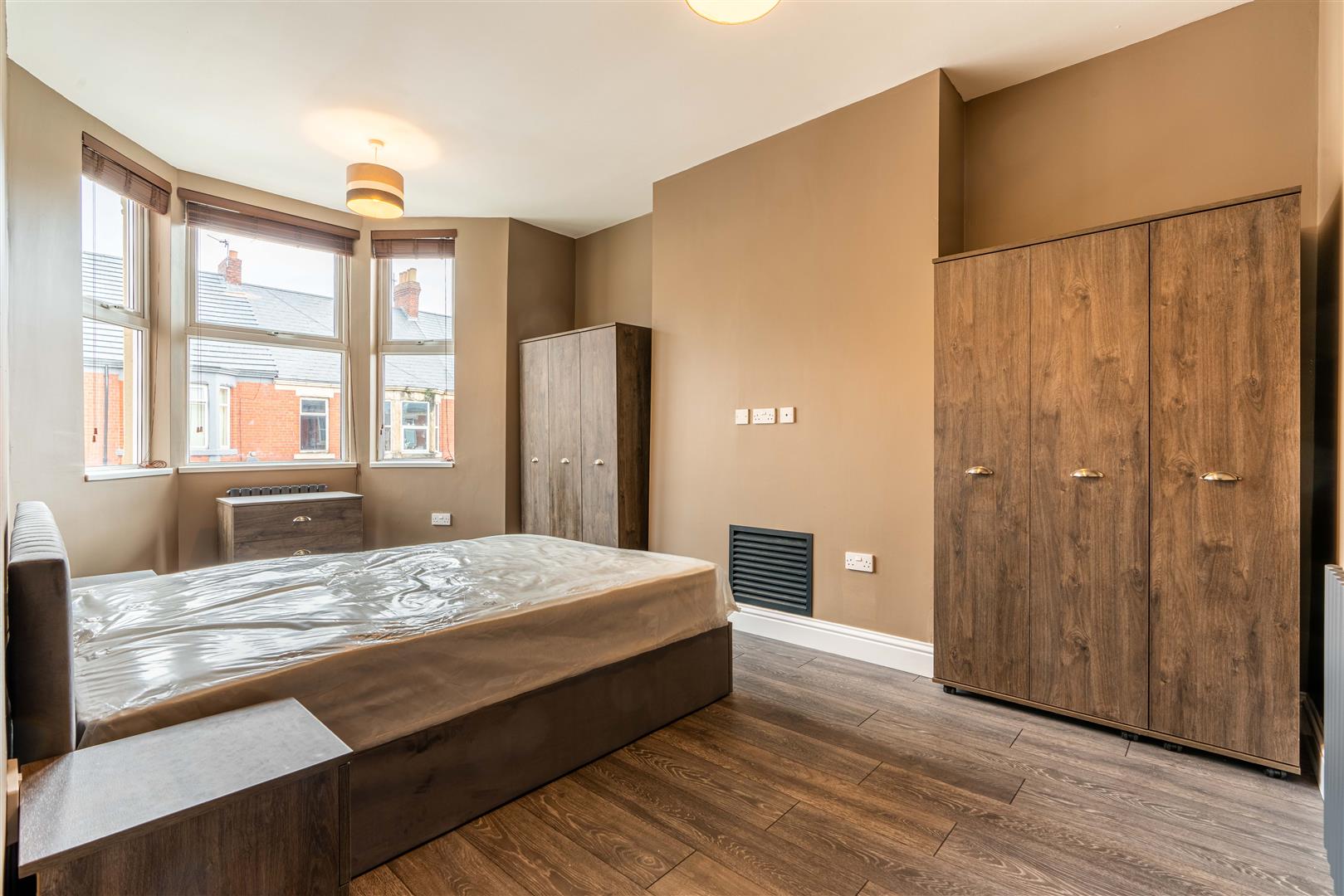 2 bed flat to rent in Warton Terrace, Heaton 1
