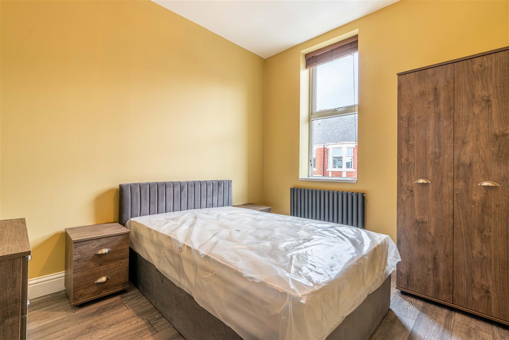 2 bed flat to rent in Warton Terrace, Heaton 17