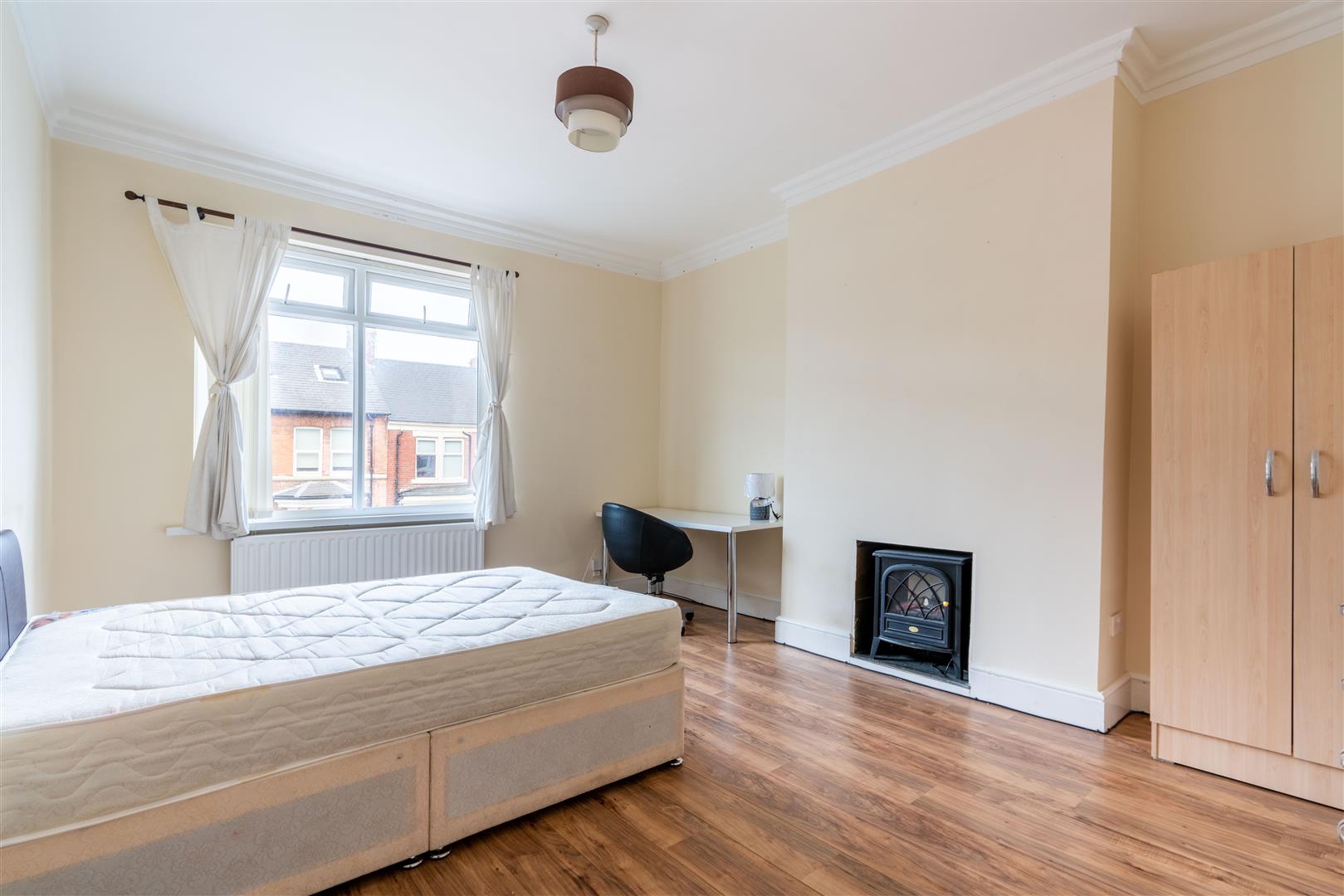 4 bed maisonette to rent in Rothbury Terrace, Newcastle Upon Tyne  - Property Image 6