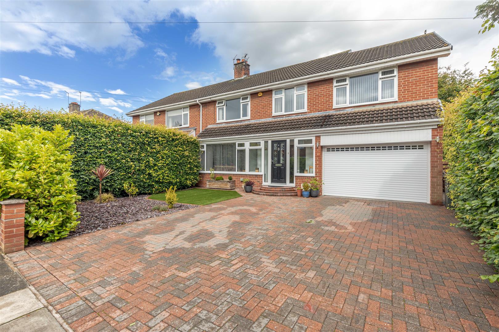 4 bed semi-detached house for sale in Easedale Avenue, Melton Park - Property Image 1