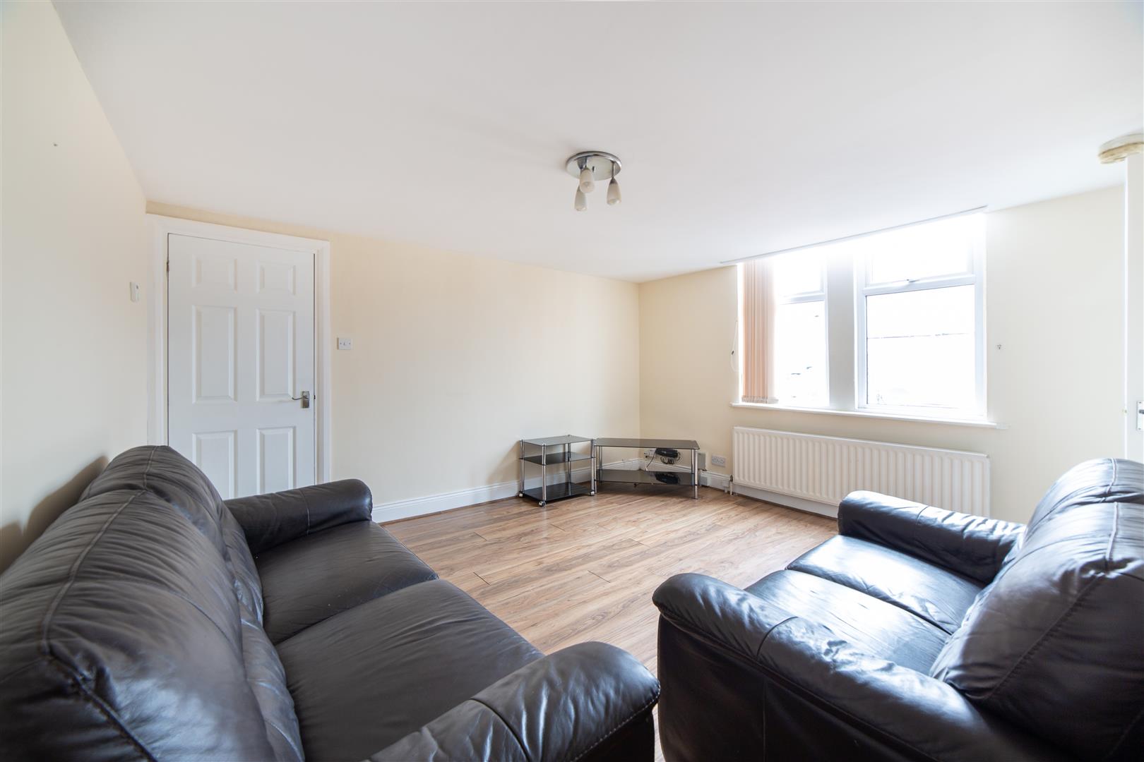 4 bed flat to rent in Stanmore Road, Heaton 3