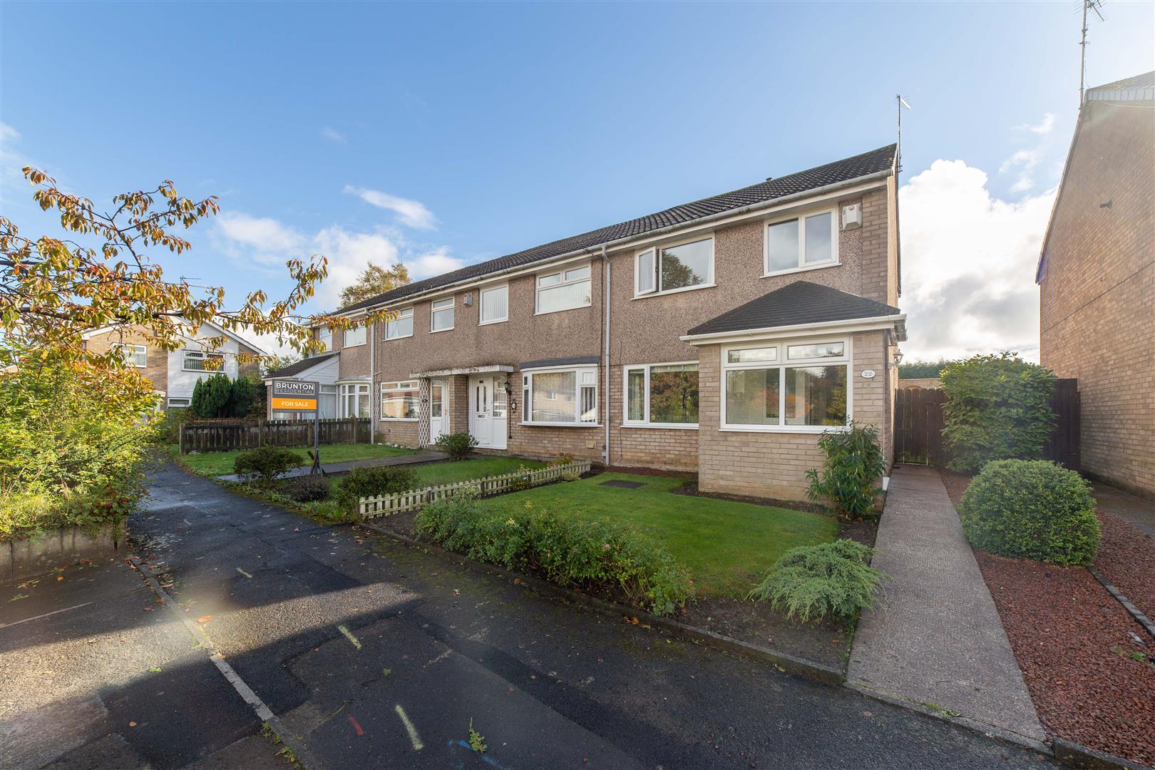 3 bed end of terrace house for sale in Faversham Court, Kingston Park 0