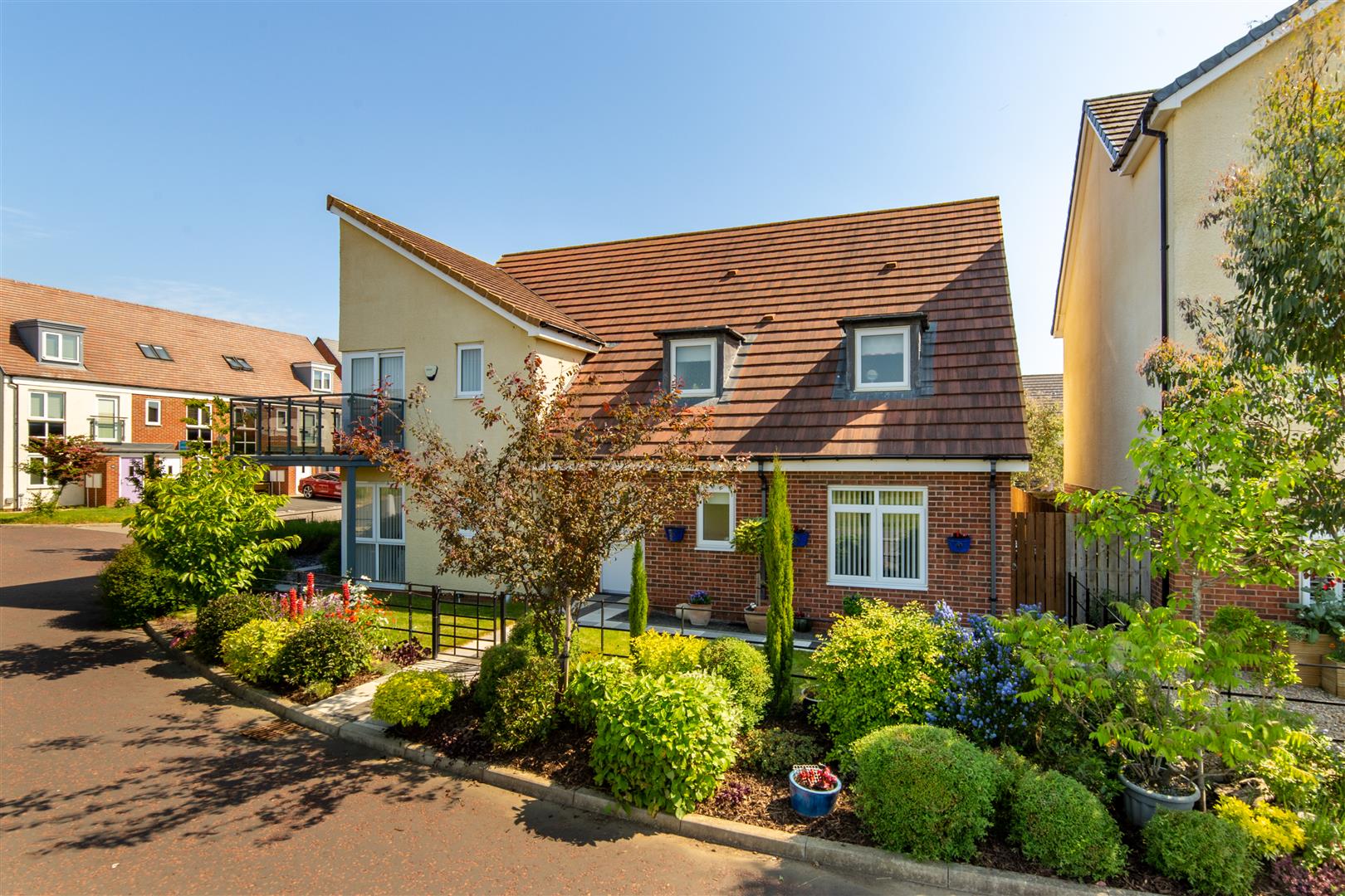 4 bed detached house for sale in Lambley Way, Great Park, NE13