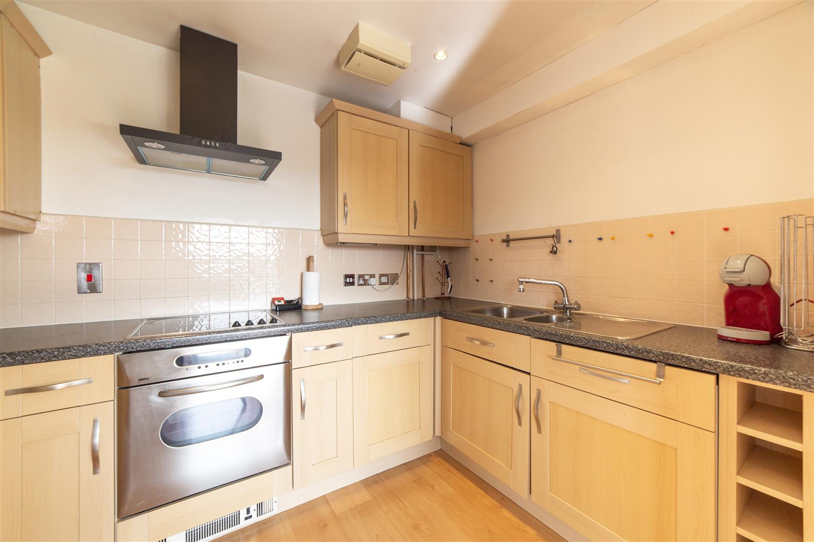 2 bed apartment to rent in High Quay, City Road 3