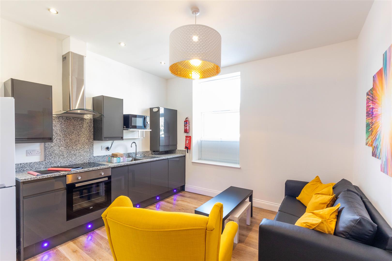 3 bed apartment to rent in Ridley Place, Newcastle Upon Tyne - Property Image 1