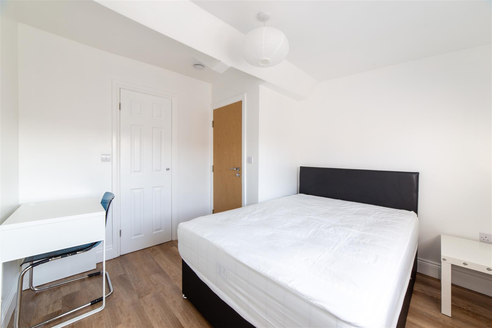 4 bed apartment to rent in Queens Road, Jesmond 3