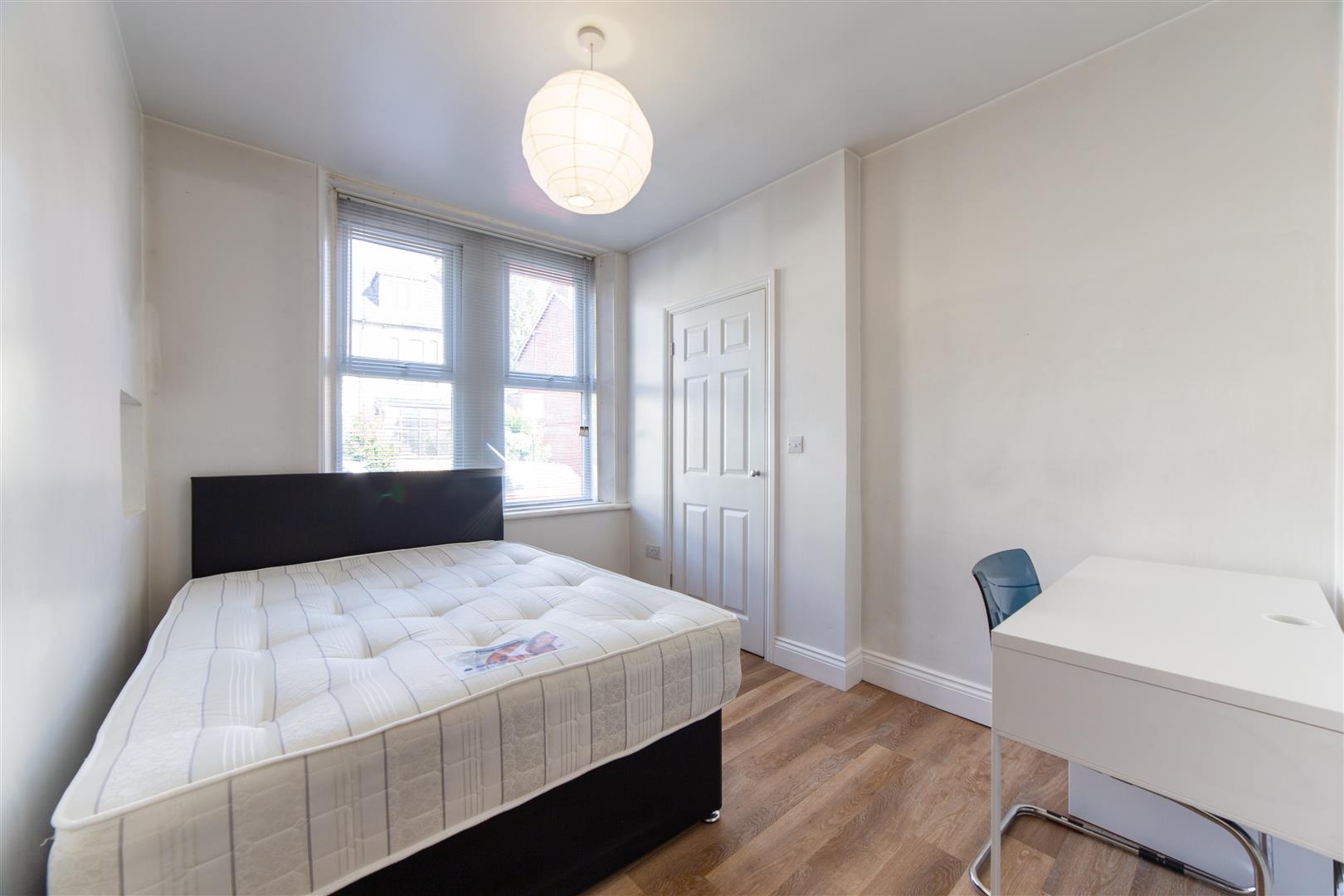 4 bed apartment to rent in Queens Road, Jesmond 8