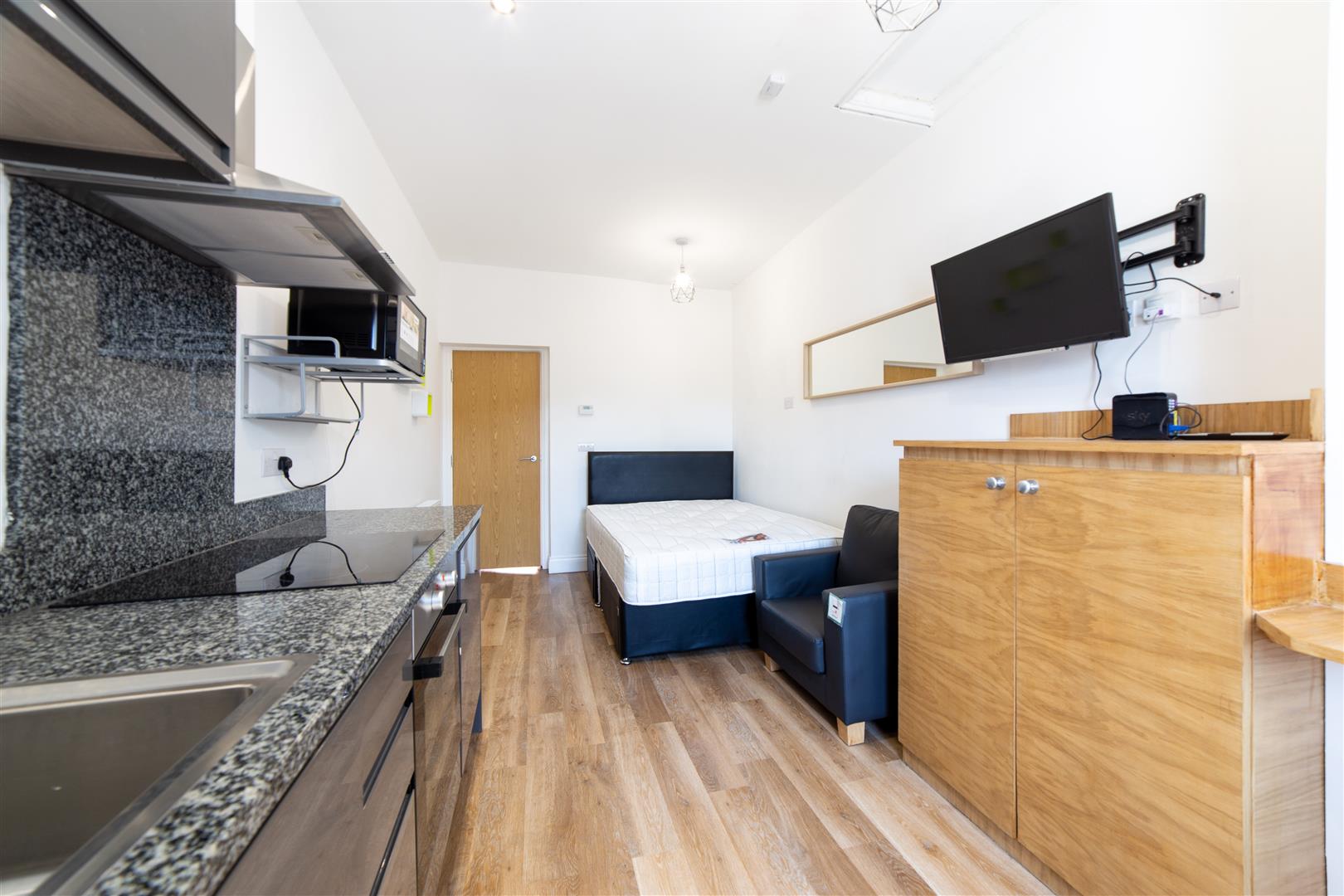 1 bed studio flat to rent in Osborne Terrace, Newcastle Upon Tyne  - Property Image 1