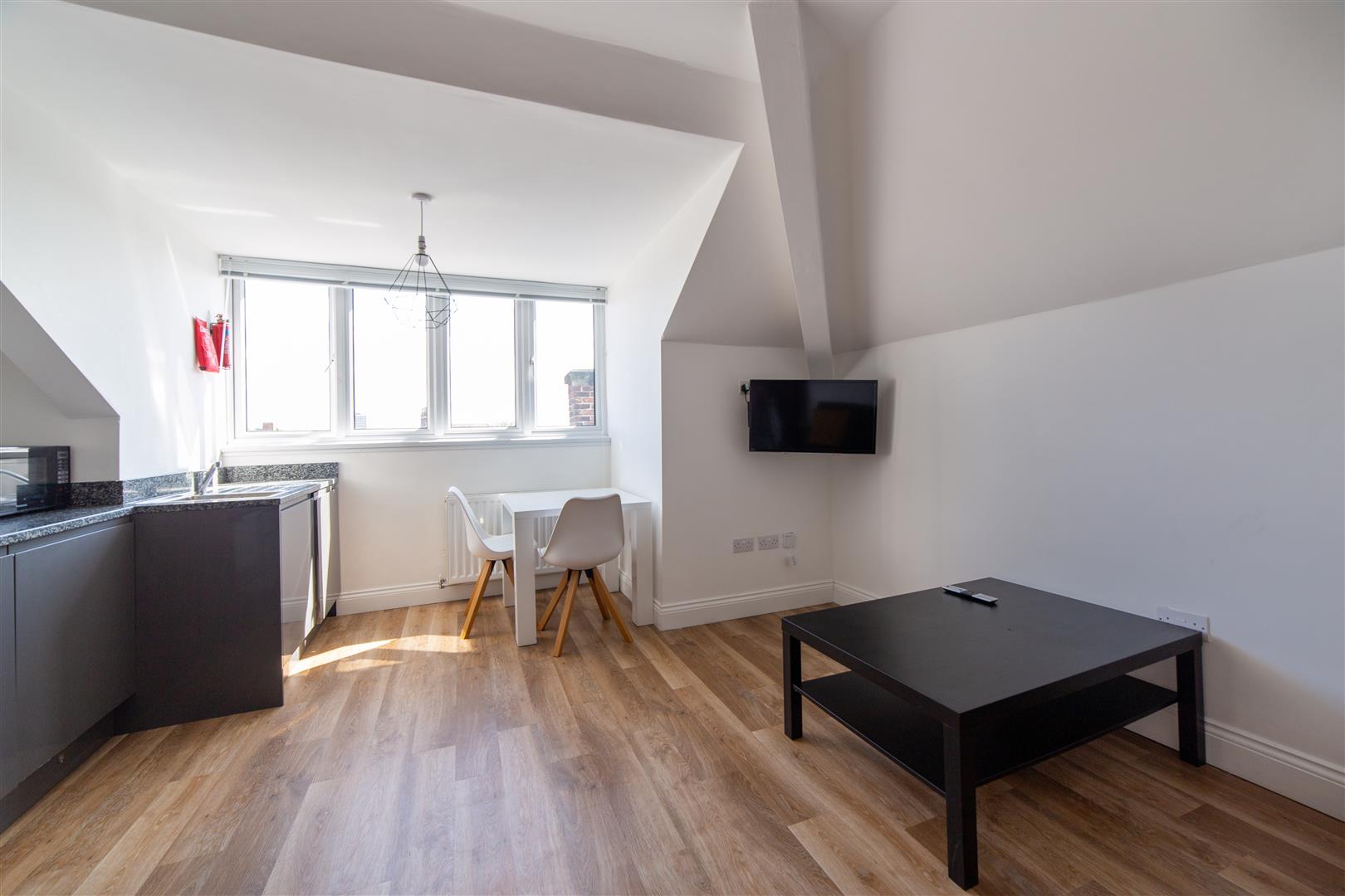1 bed apartment to rent in Osborne Terrace, Jesmond  - Property Image 3