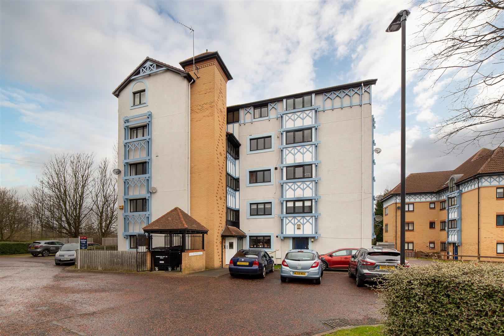 3 bed maisonette for sale in Cartington Court, Fawdon - Property Image 1
