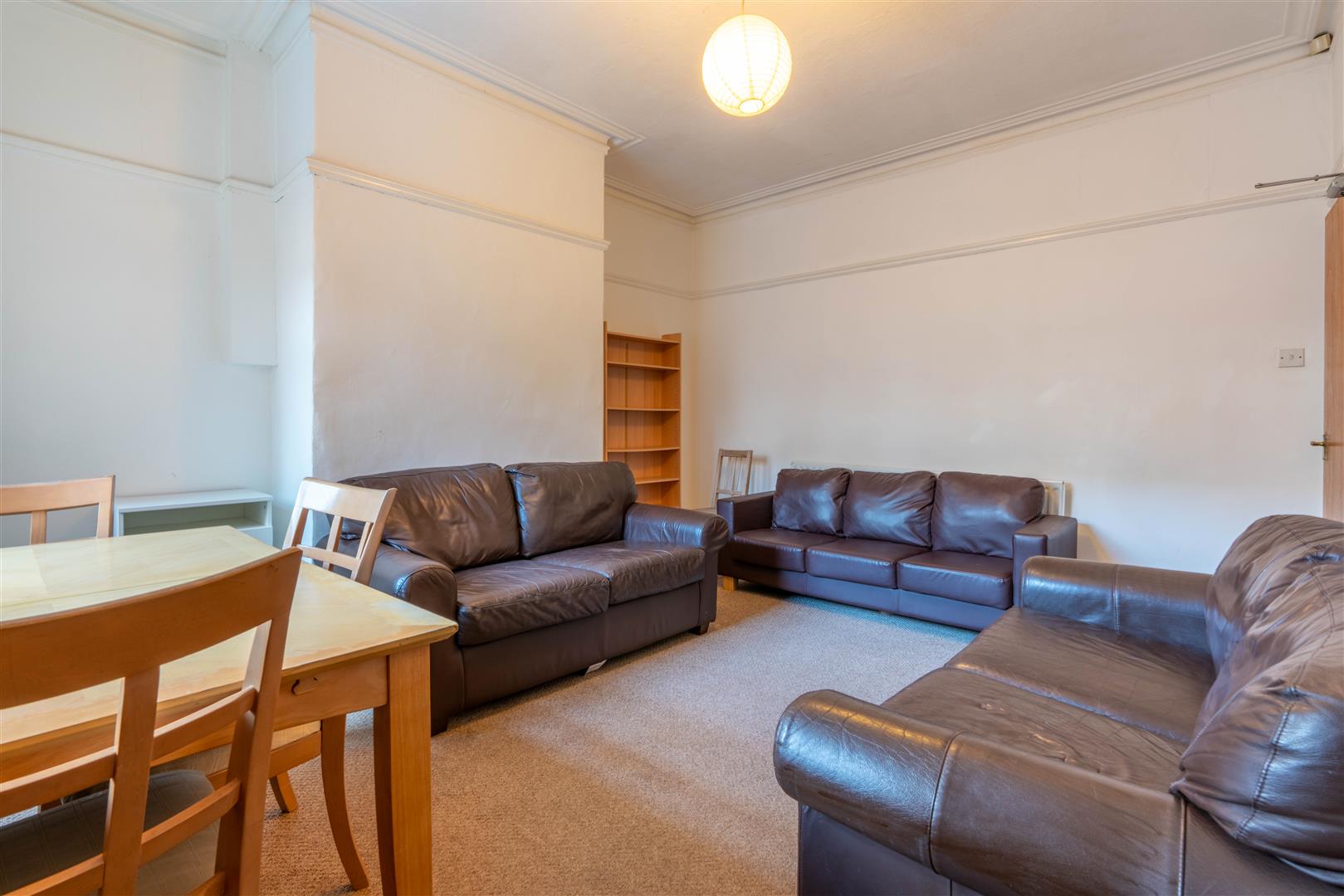 4 bed terraced house to rent in Warwick Street, Heaton  - Property Image 4