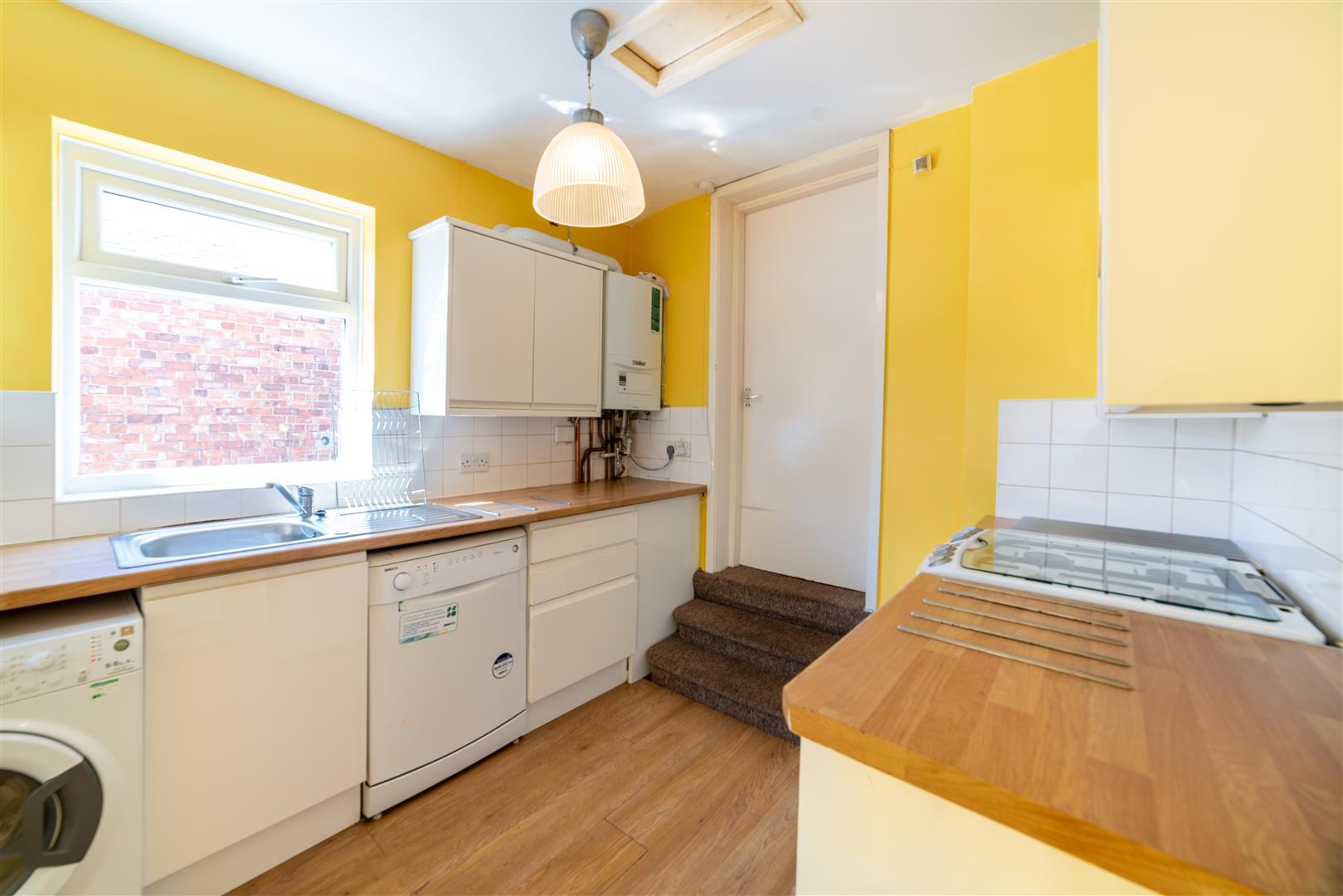 5 bed maisonette to rent in Forsyth Road, Newcastle Upon Tyne  - Property Image 4