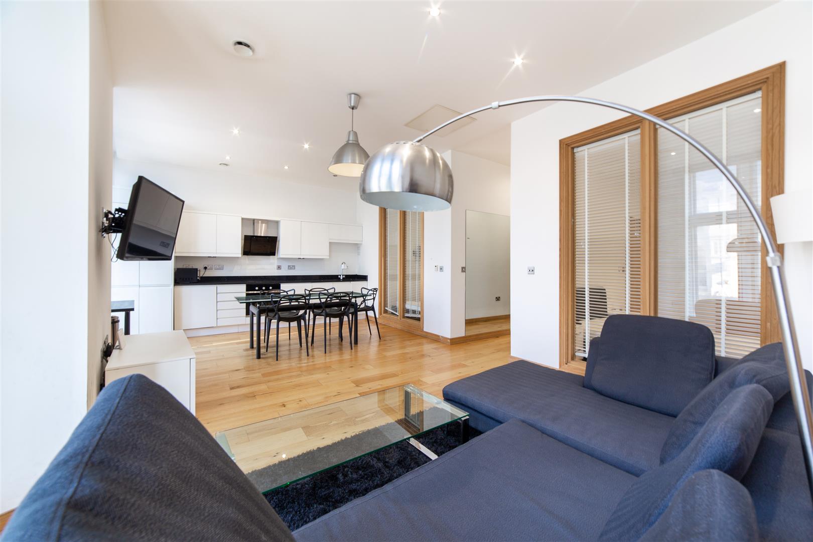 2 bed apartment to rent in Grainger Street, Newcastle Upon Tyne, NE1 