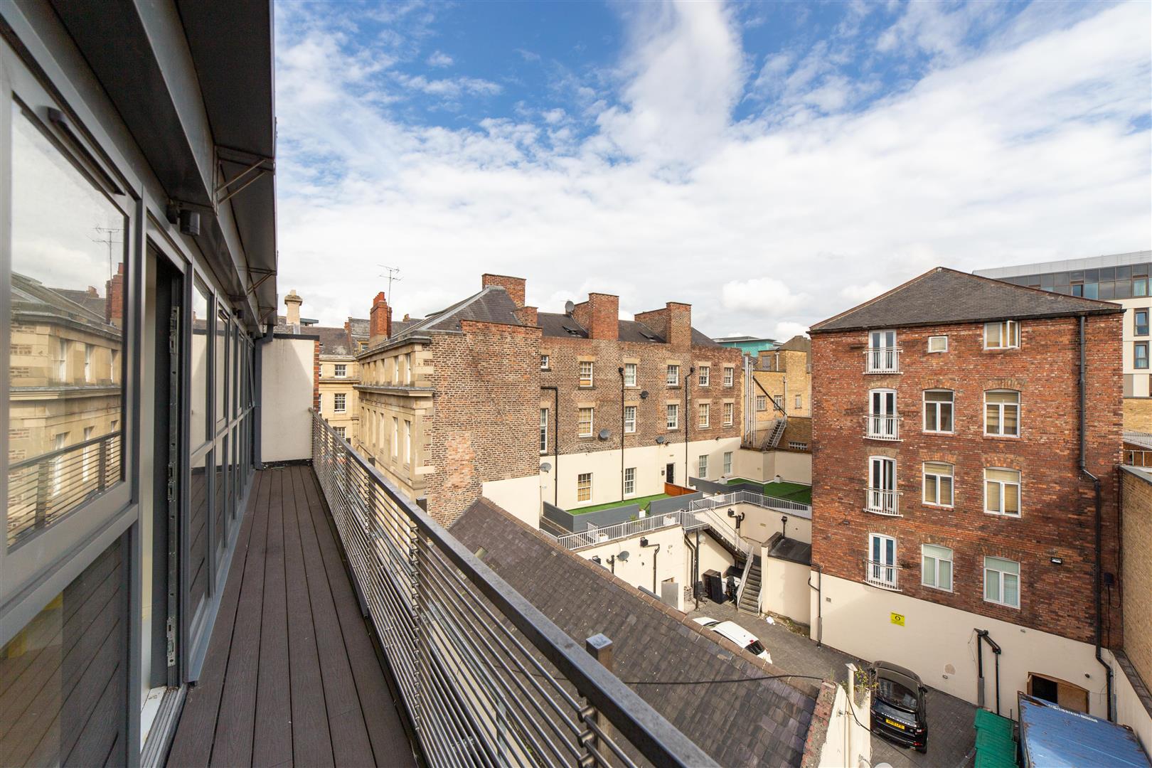 4 bed apartment to rent in Falconars House, City Centre  - Property Image 4