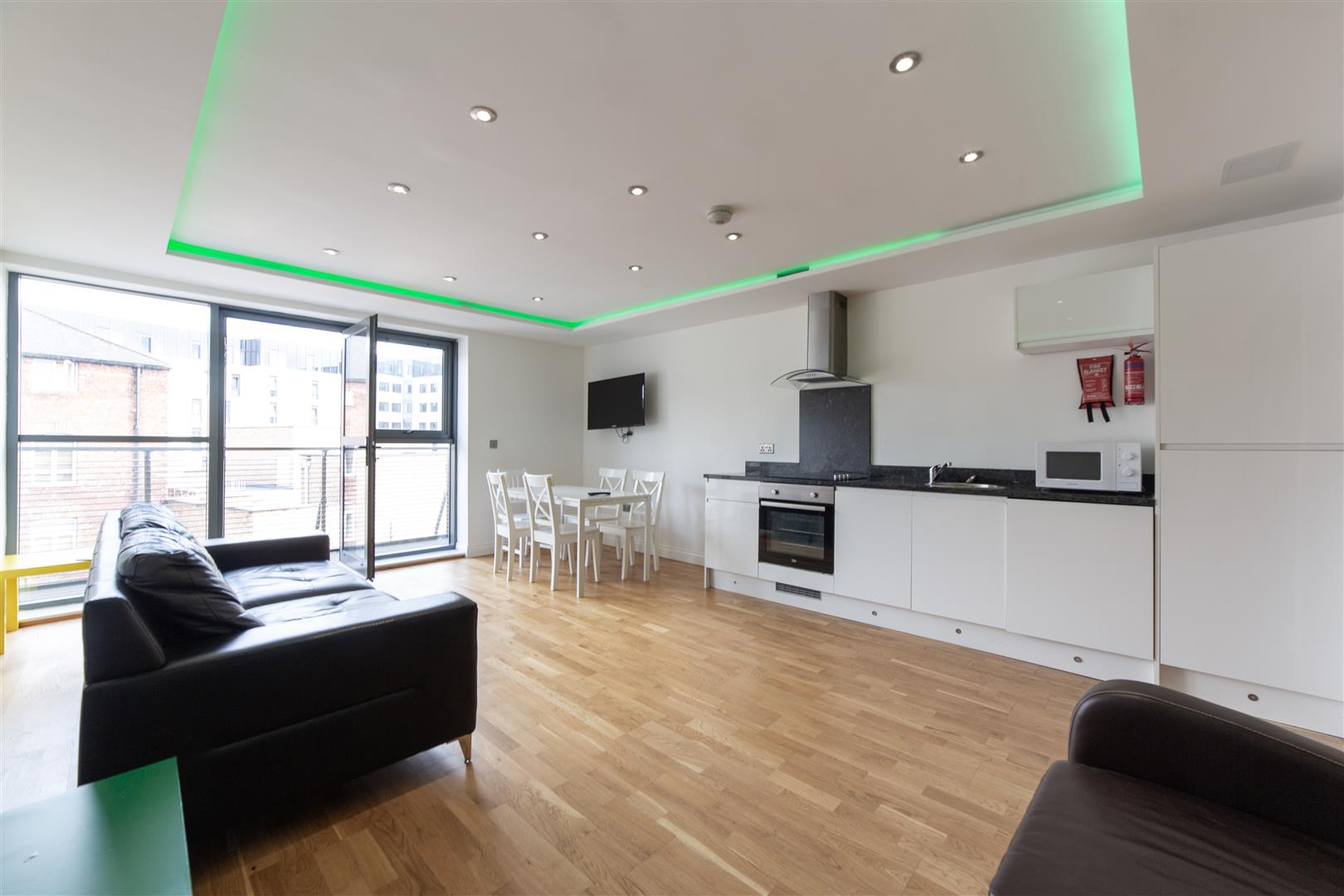 4 bed apartment to rent in Falconars House, City Centre  - Property Image 2