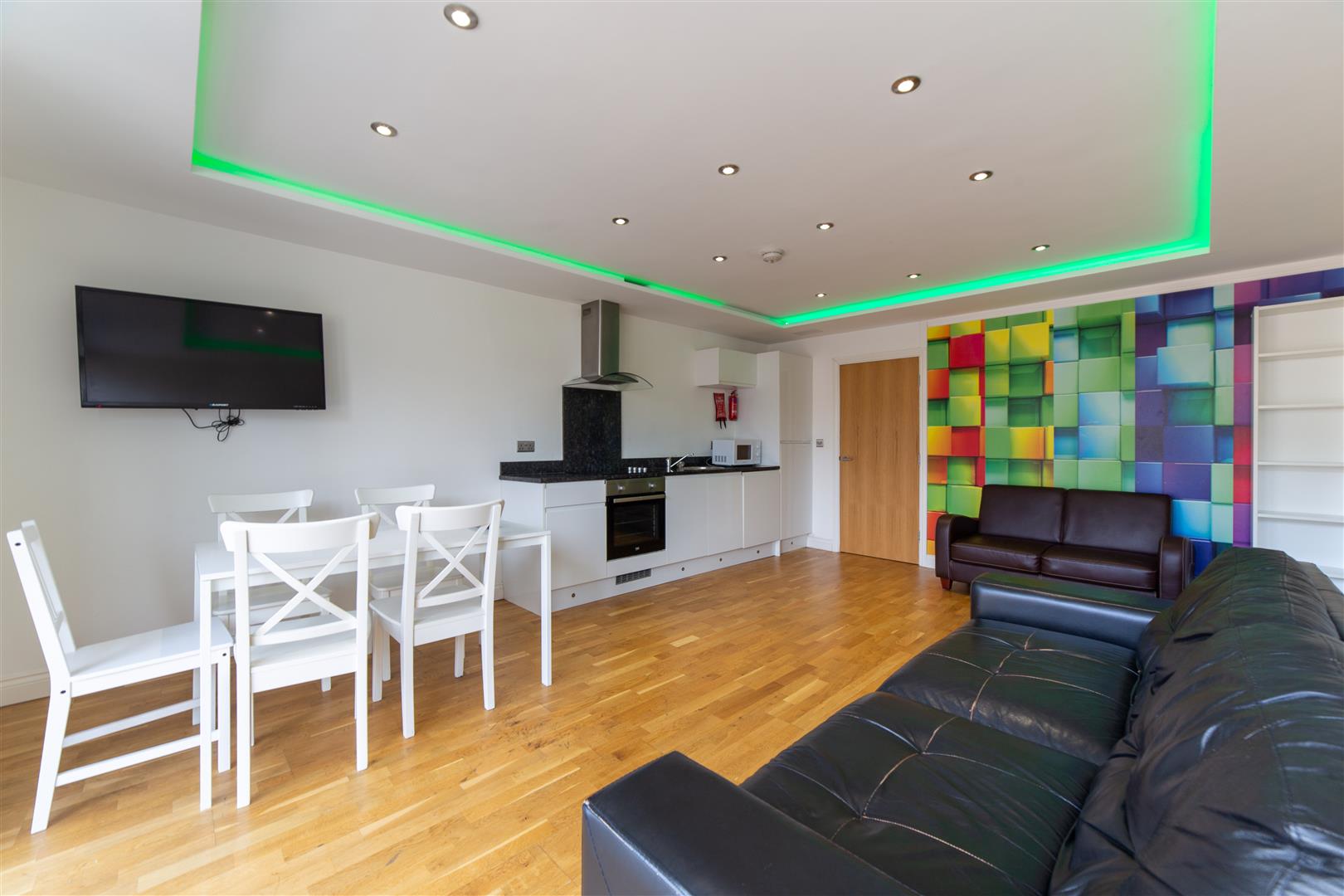 4 bed apartment to rent in Falconars House, City Centre - Property Image 1